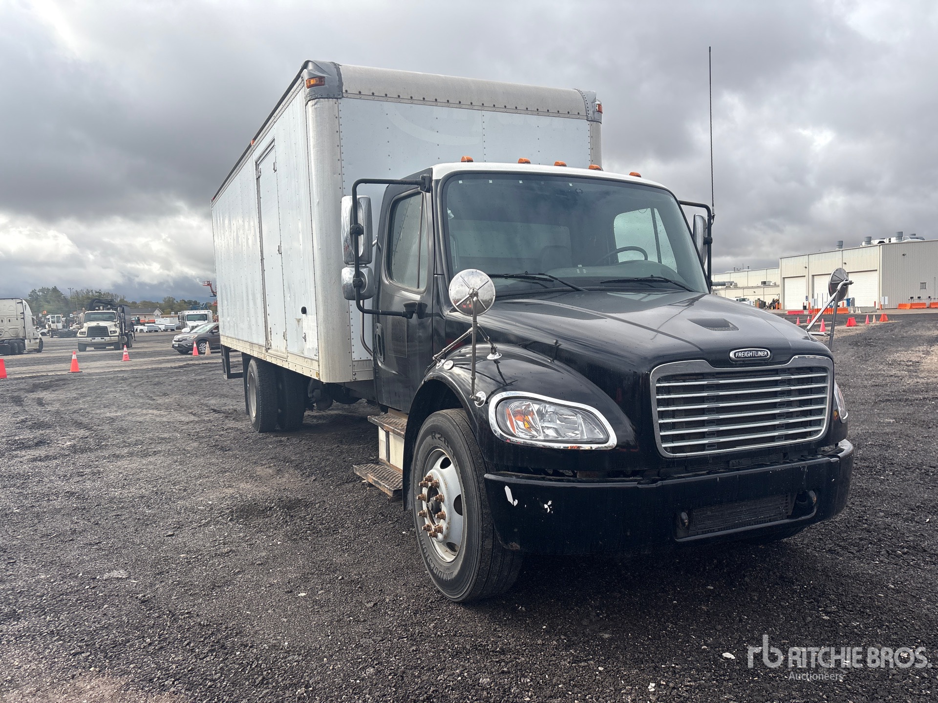 2007 Freightliner M2 106
