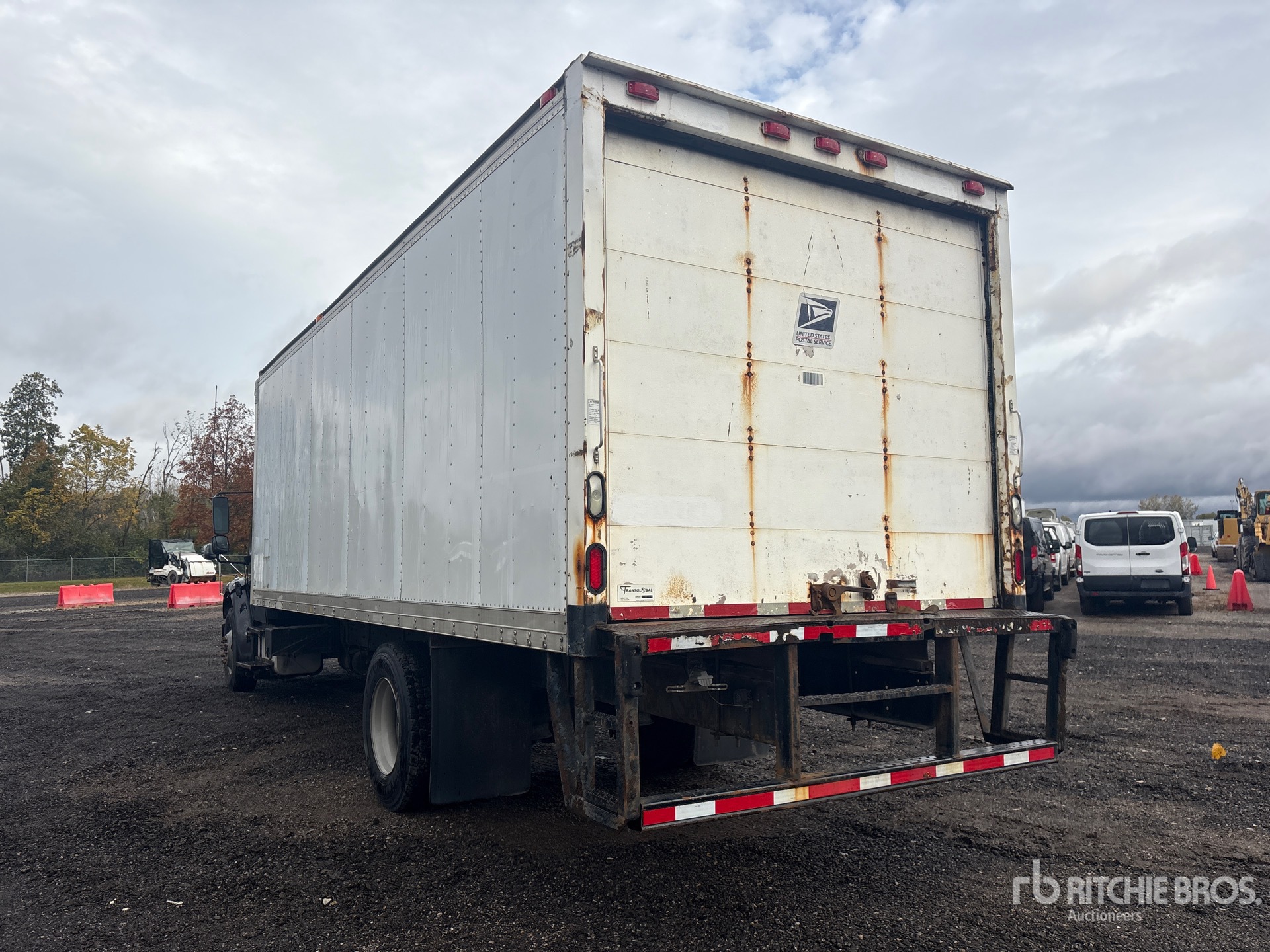 2007 Freightliner M2 106
