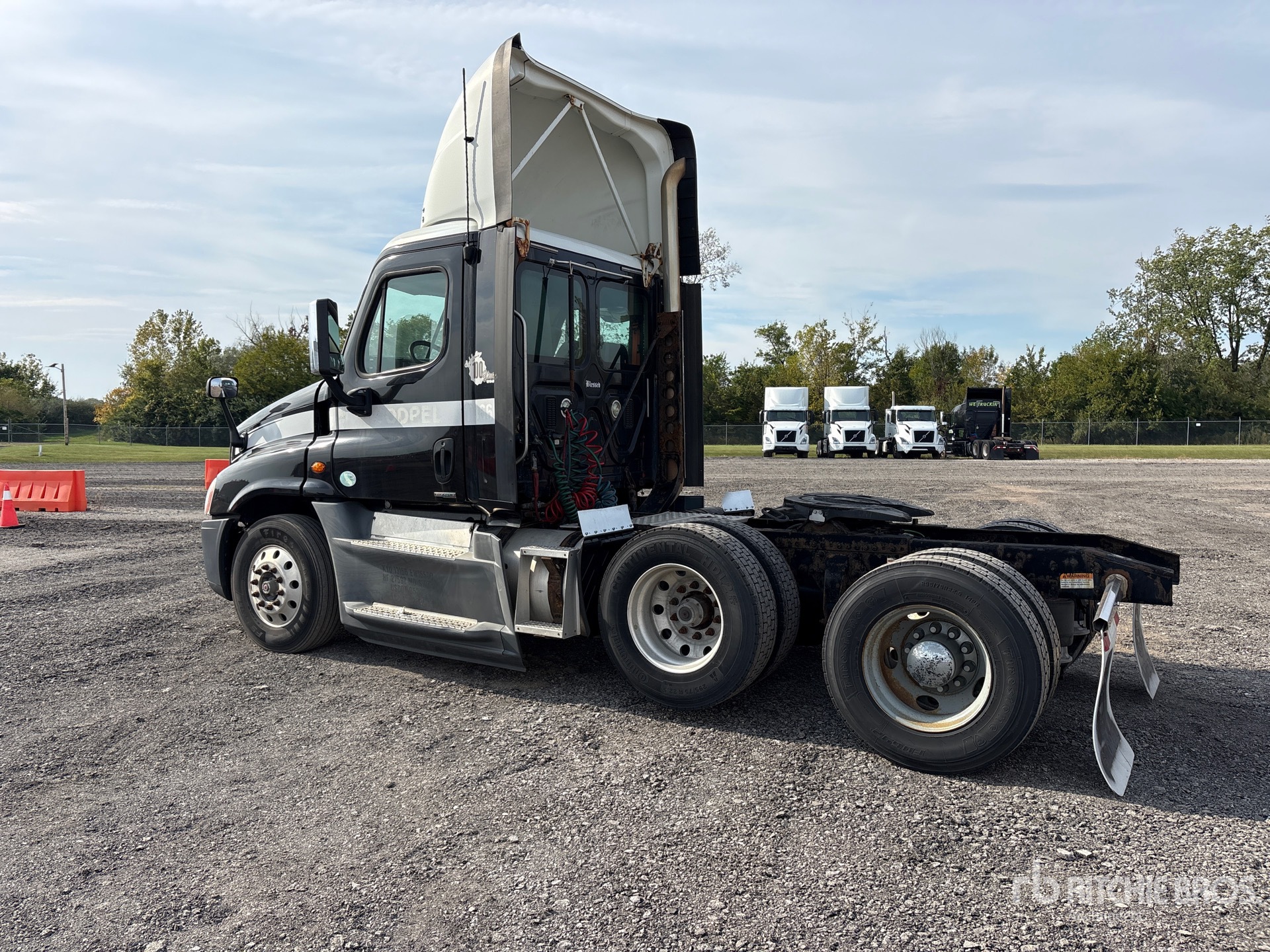 2016 Freightliner CASCADIA 125
