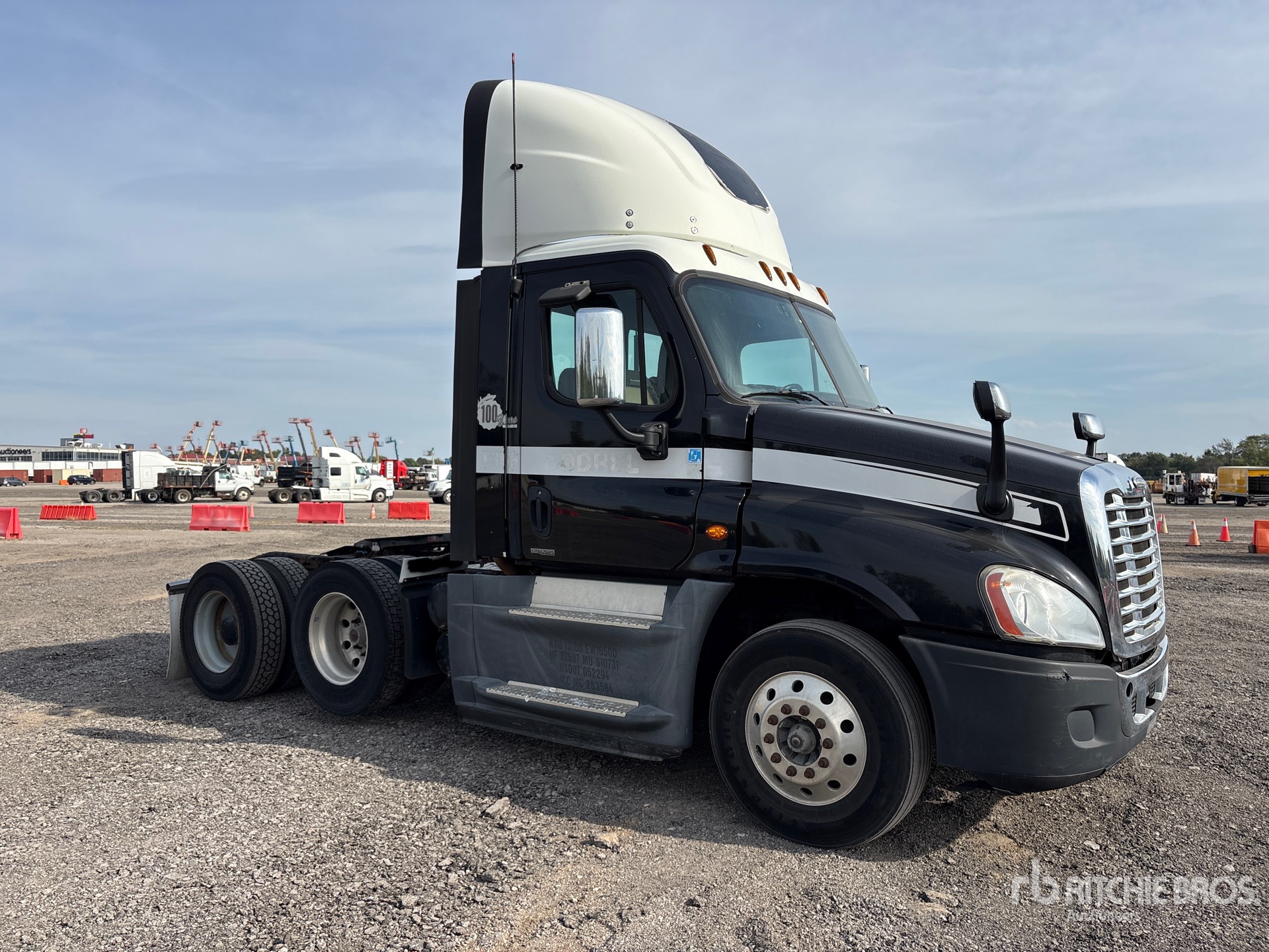 2016 Freightliner CASCADIA 125