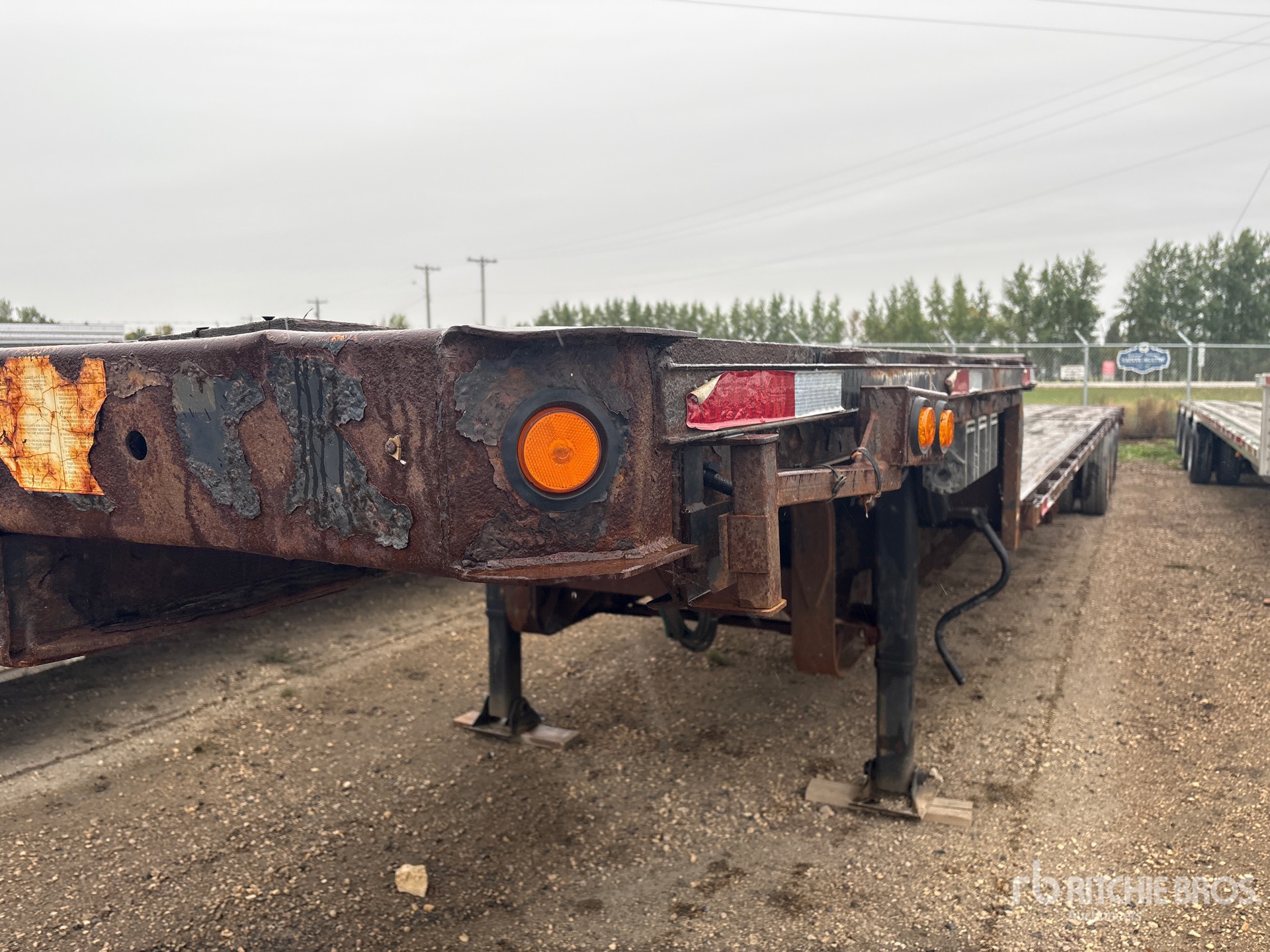 2010 Manac 53 ft Tri/A 53 ft Extendable