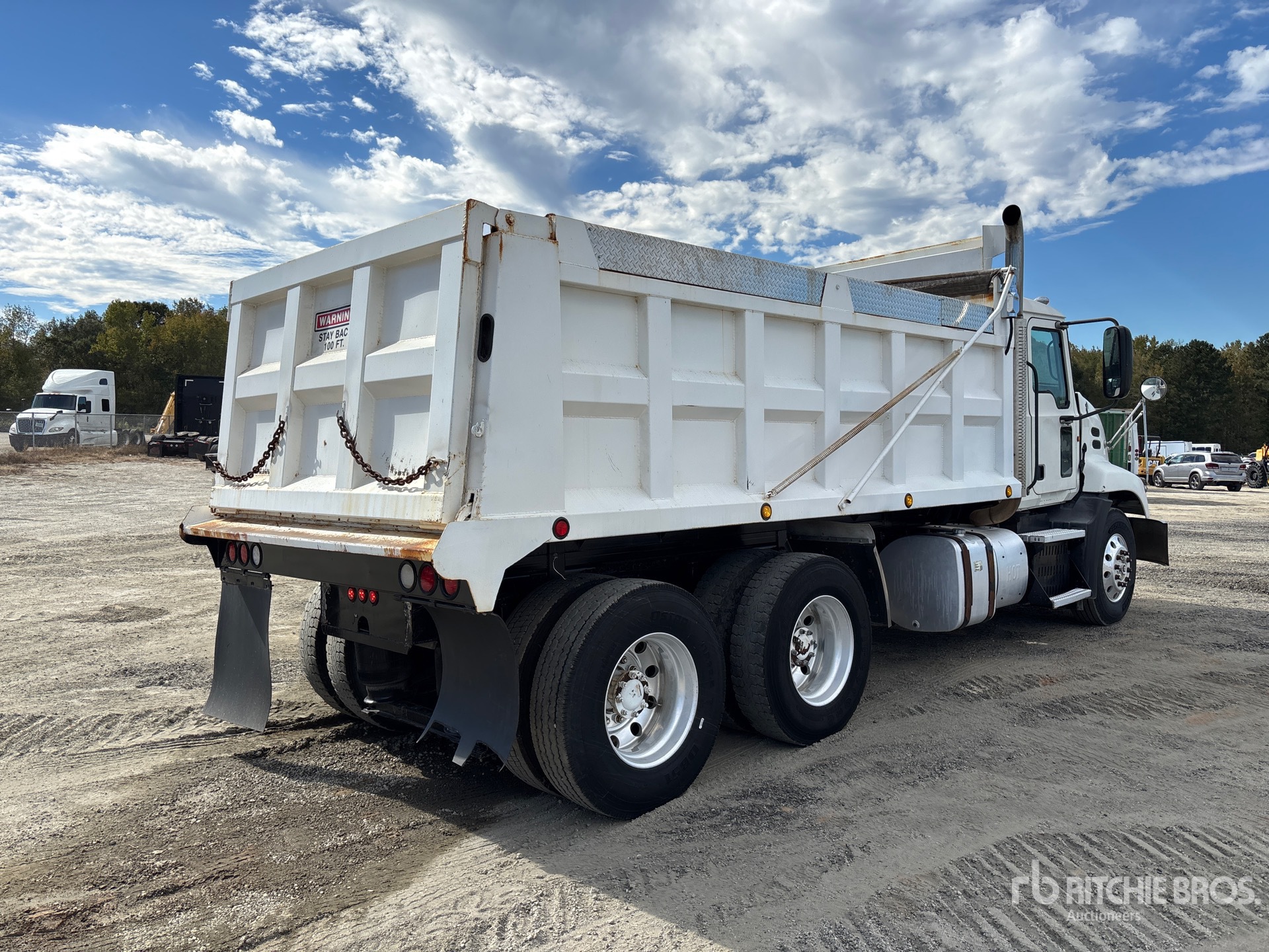2011 Mack CXU613