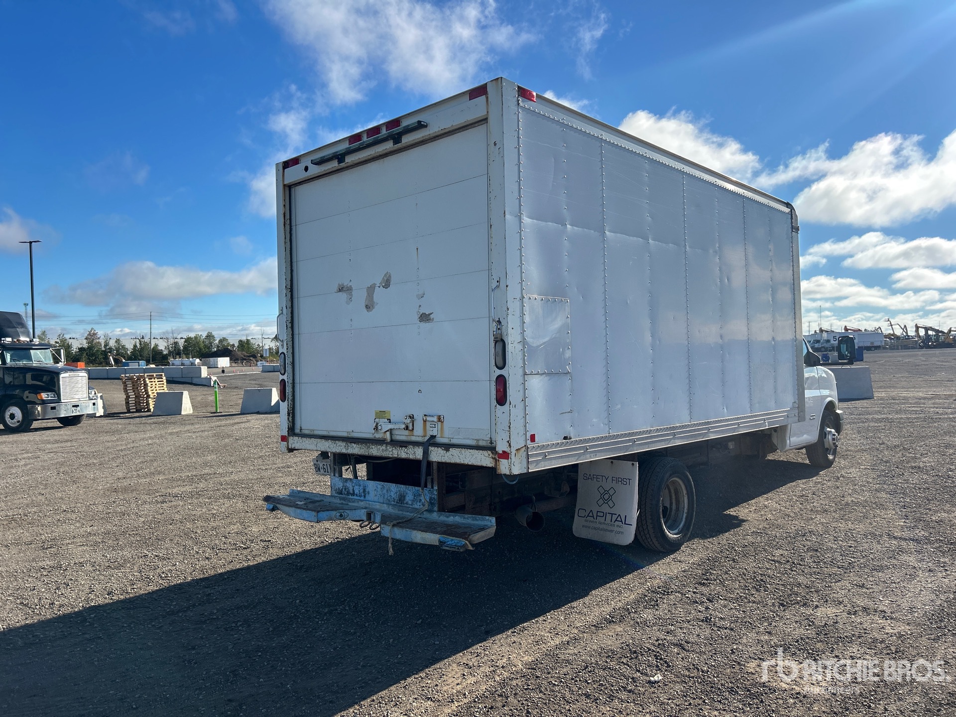 2014 GMC SAVANA 4500