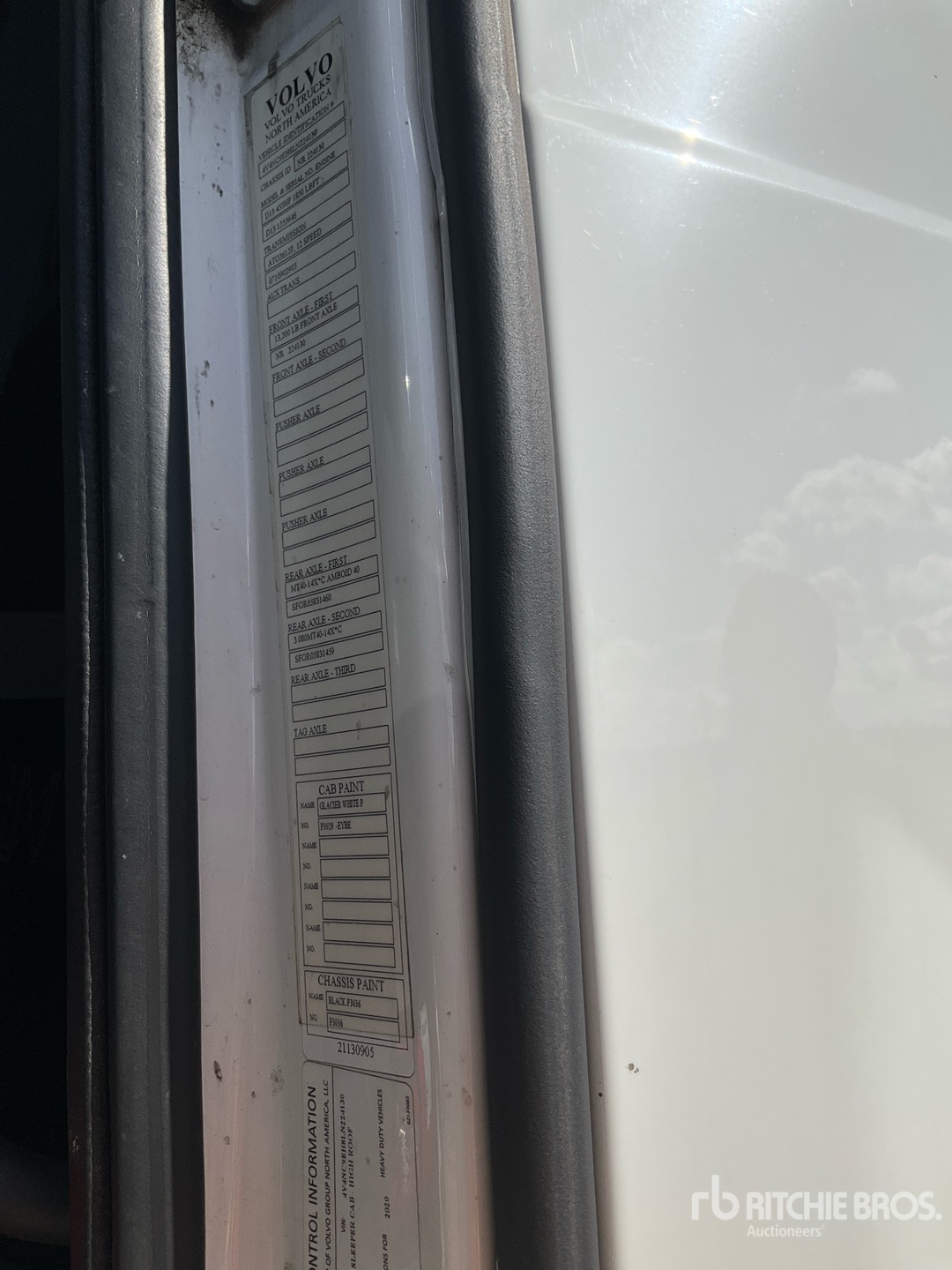 2020 Volvo VNL