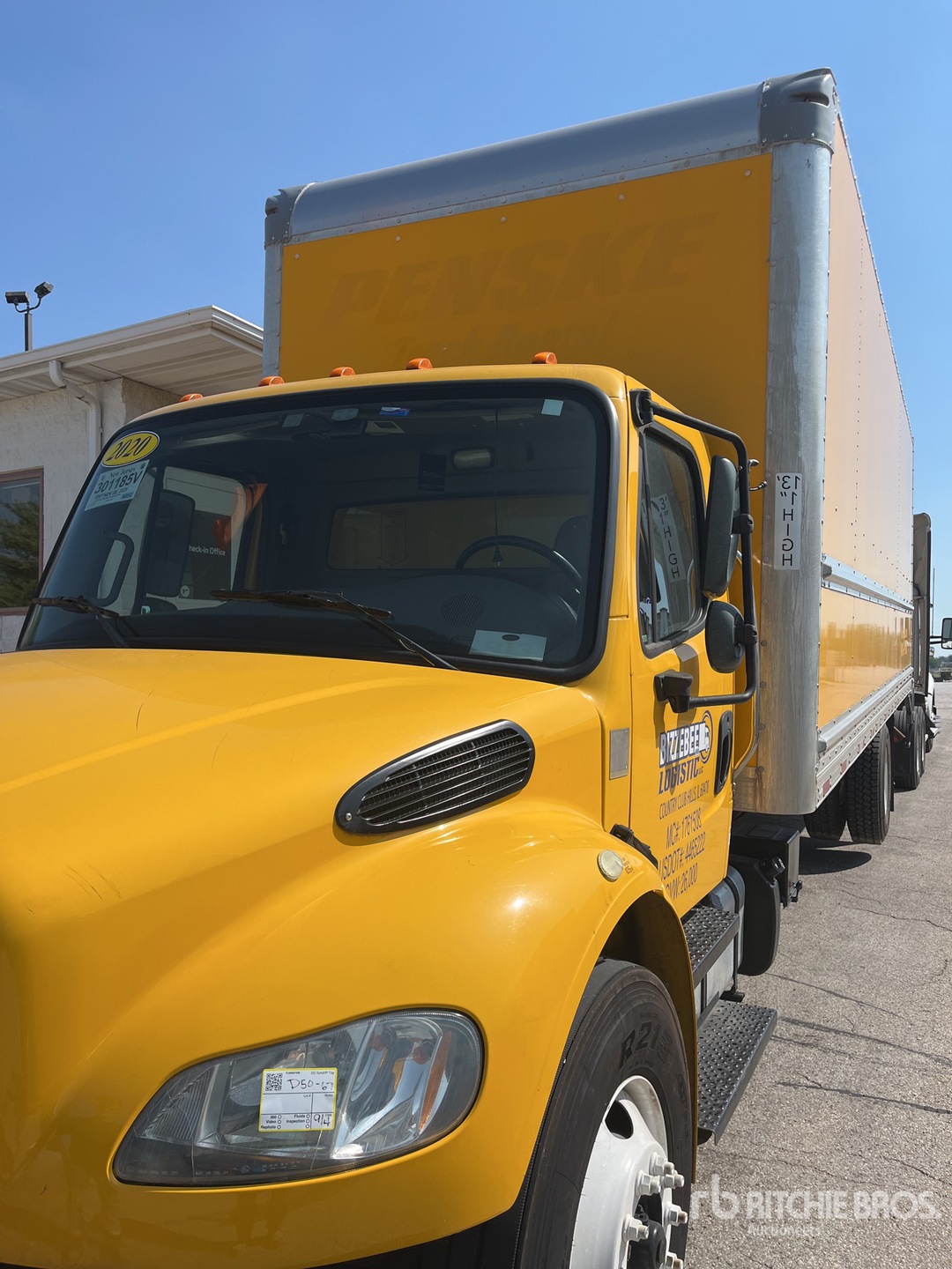 2020 Freightliner M2106