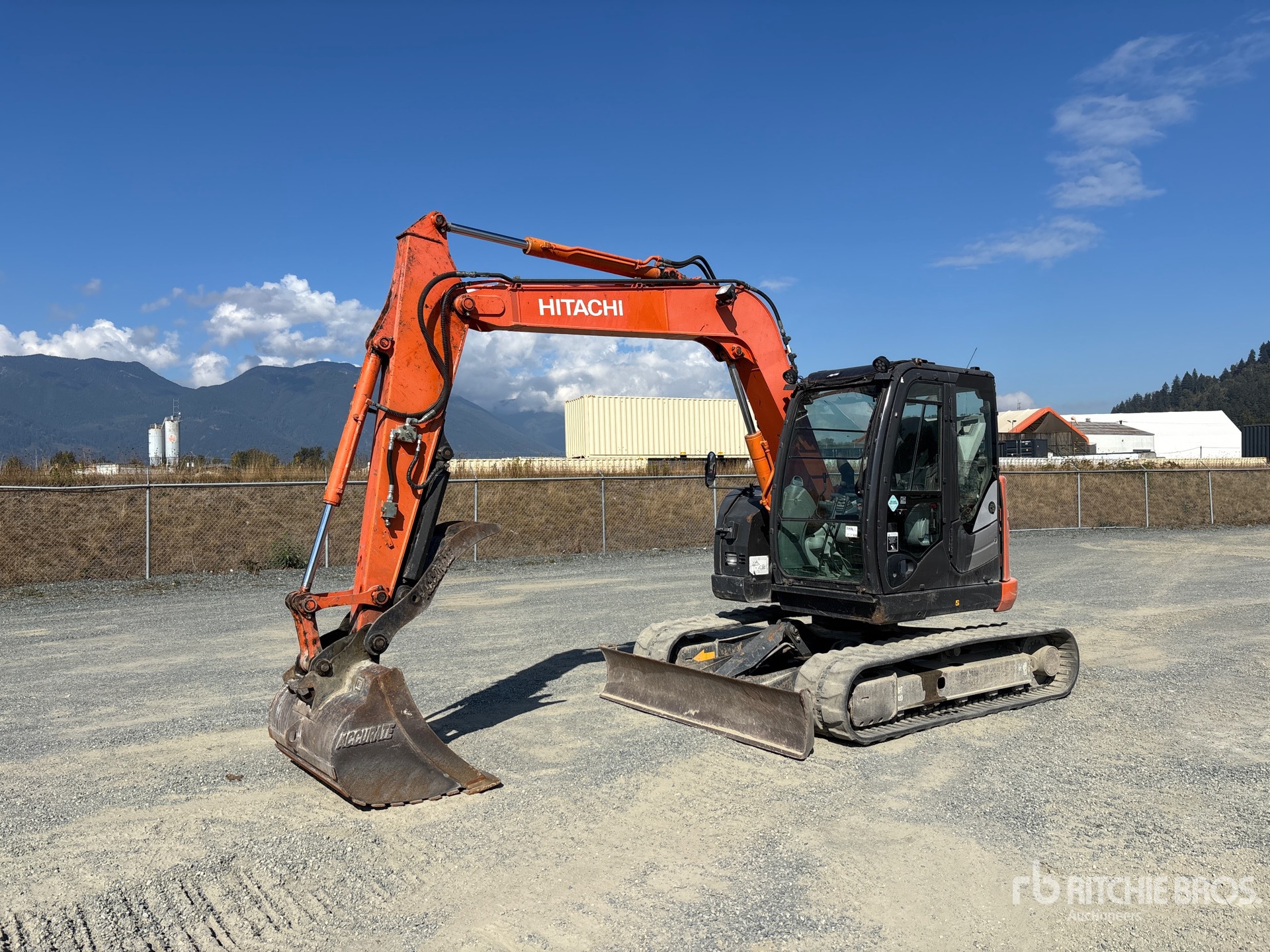 2015 Hitachi ZX75US-5