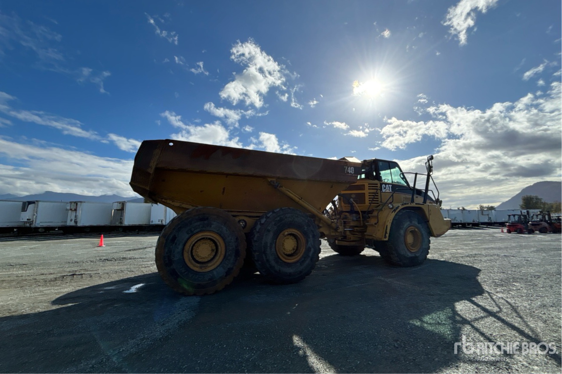 2007 Caterpillar 740