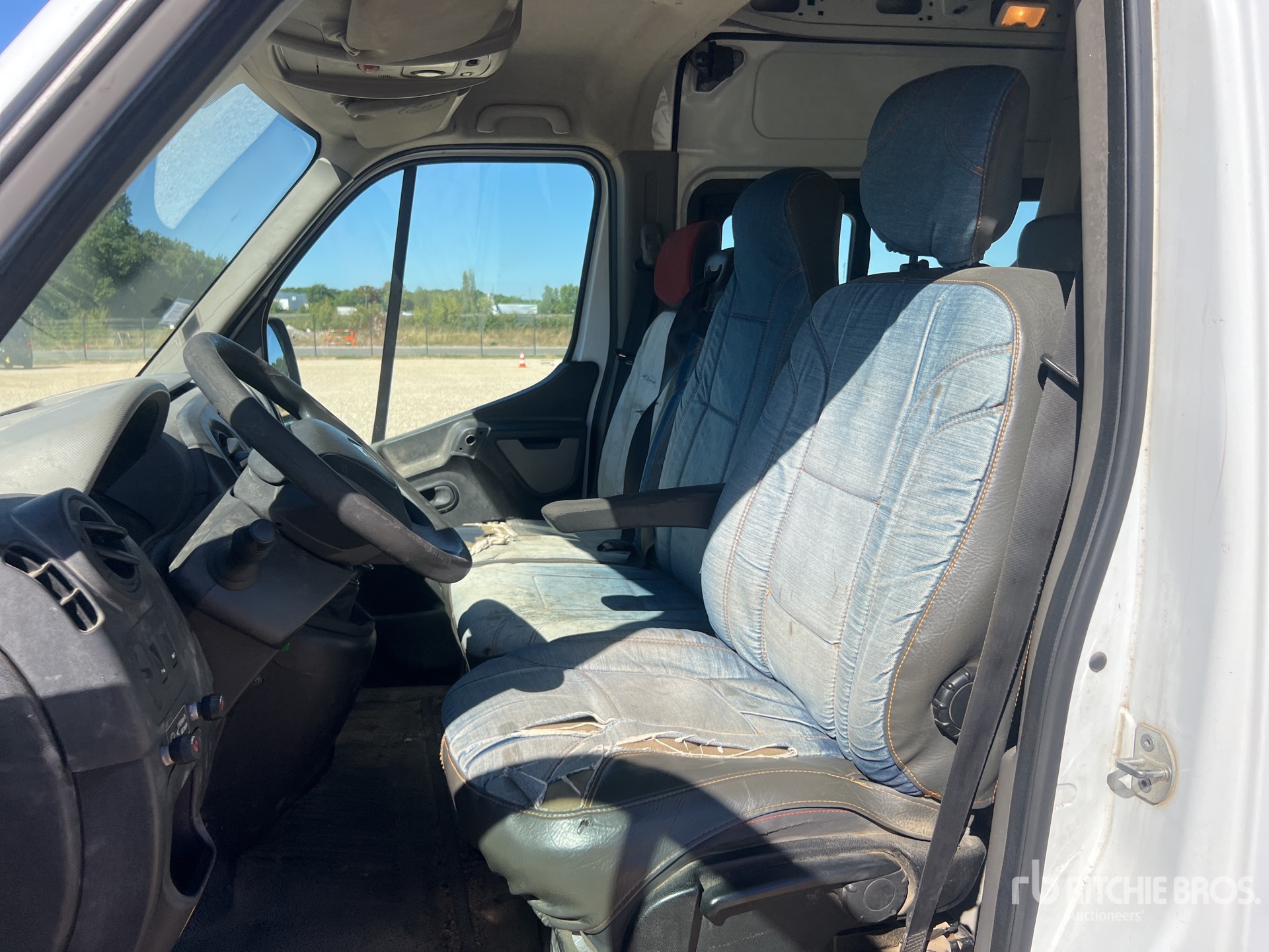 2014 Renault MASTER DCI125