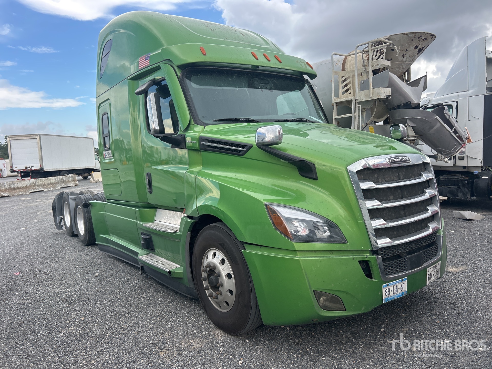 2022 Freightliner CASCADIA 126