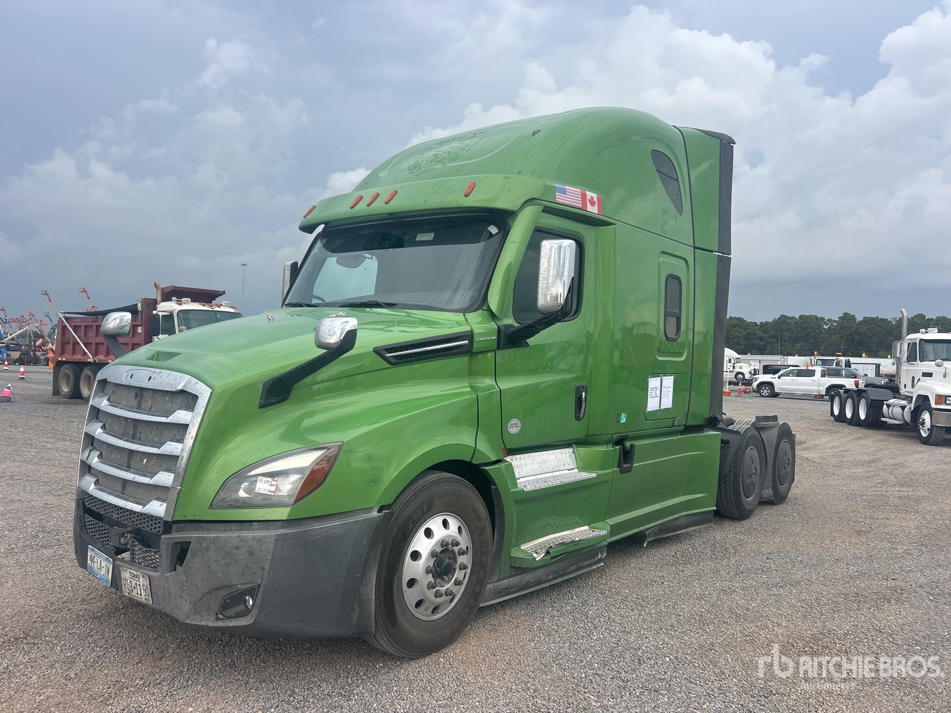 Photo of 2023 Freightliner CASCADIA 126