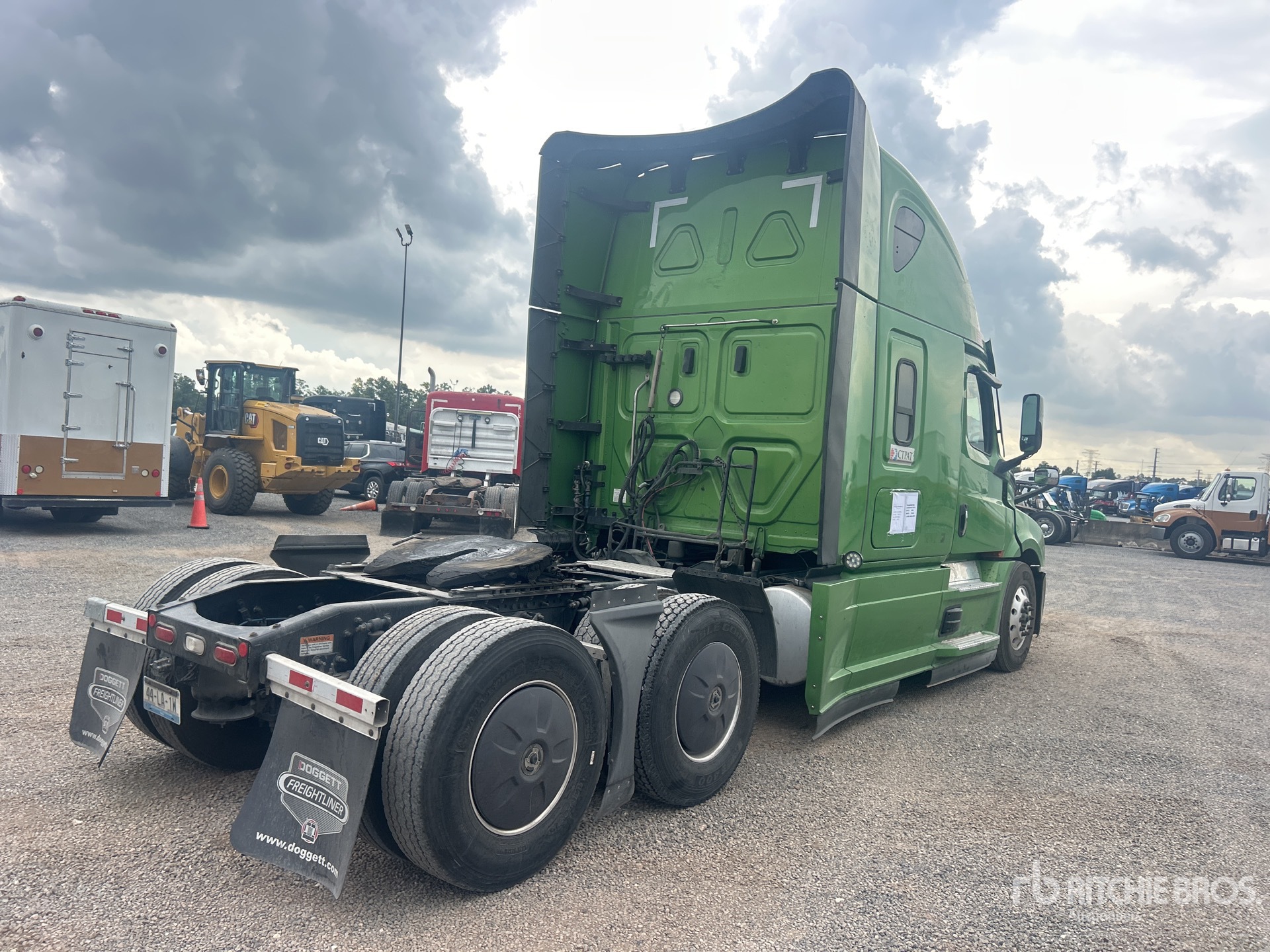 2023 Freightliner CASCADIA 126