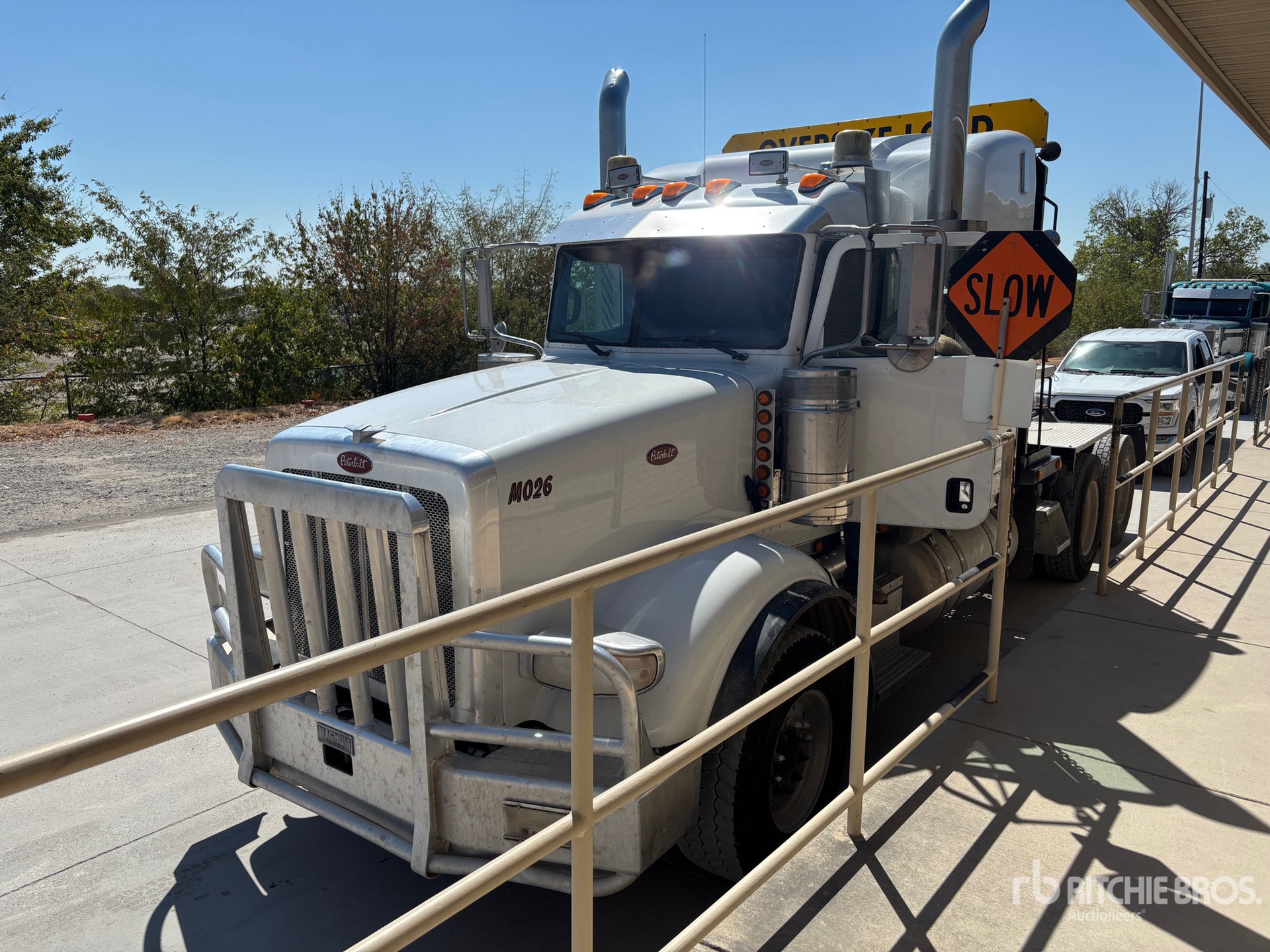 Photo of 2012 Peterbilt 367