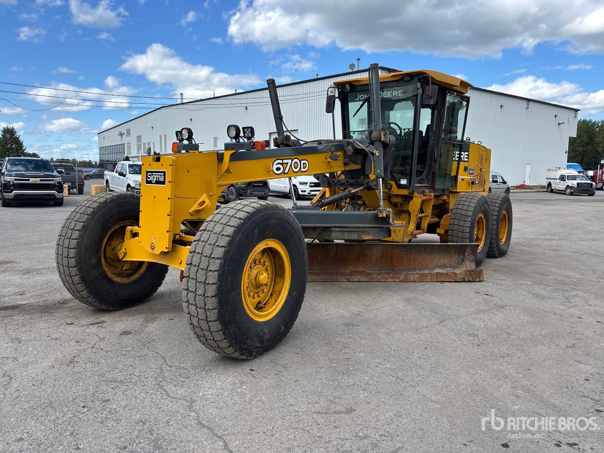 2006 John Deere 670D