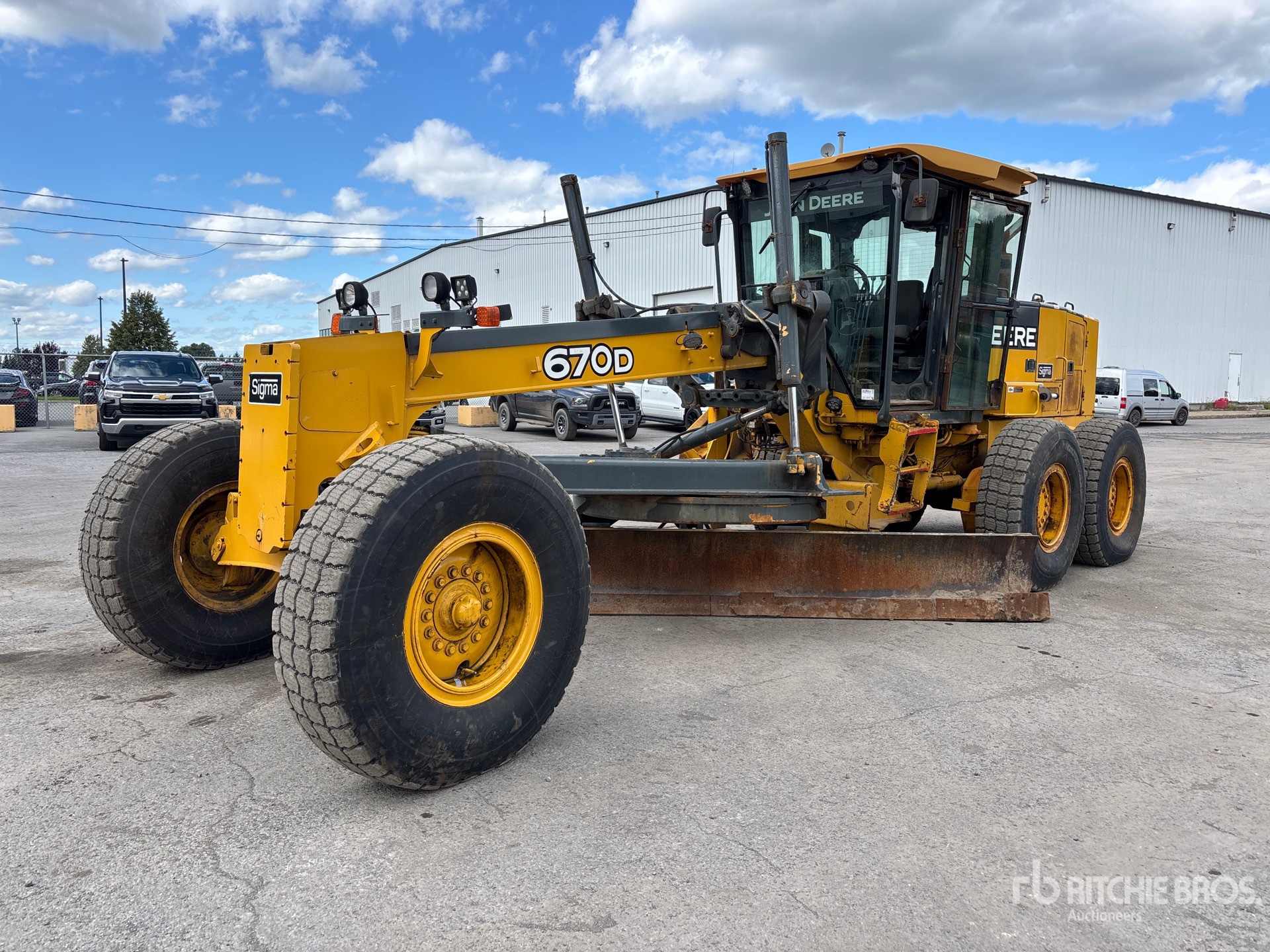 Photo of 2006 John Deere 670D