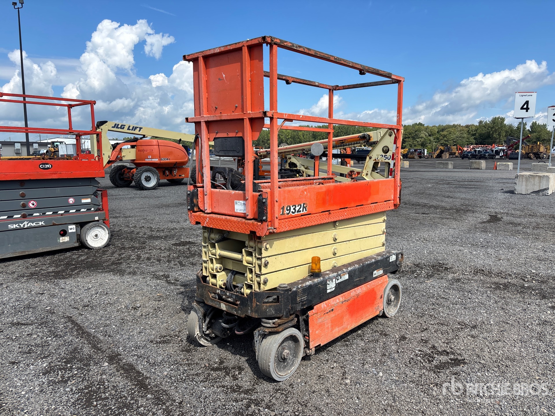 Photo of 2017 JLG 1932R