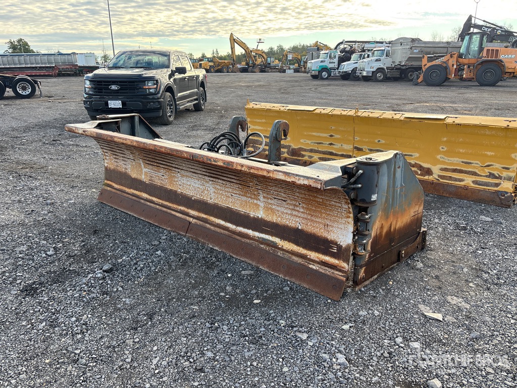 General Appearance with Featured Photo