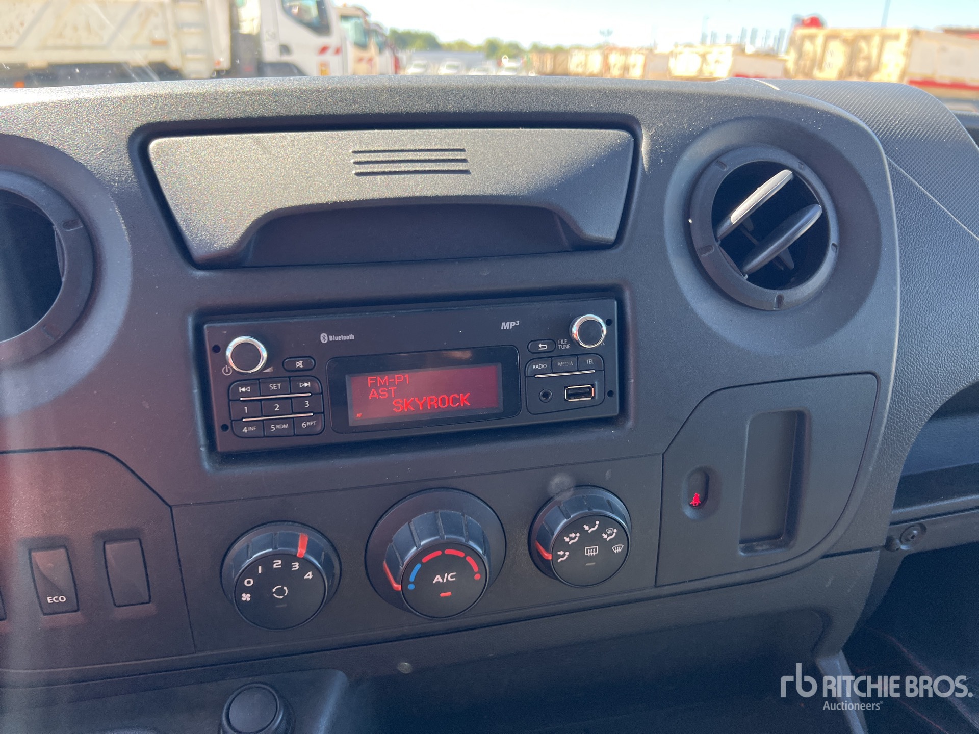 2020 Renault MASTER