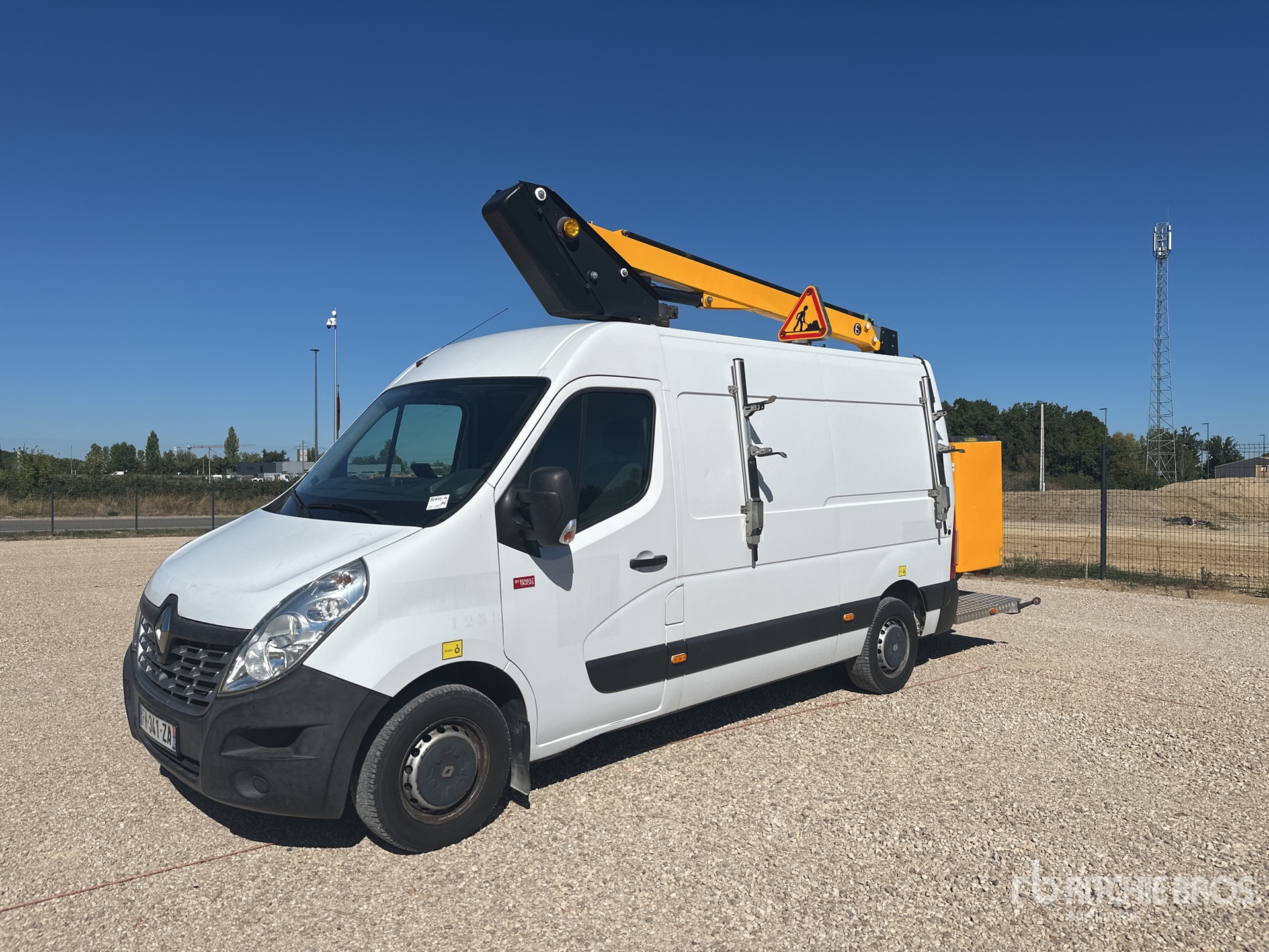 Photo of 2020 Renault MASTER