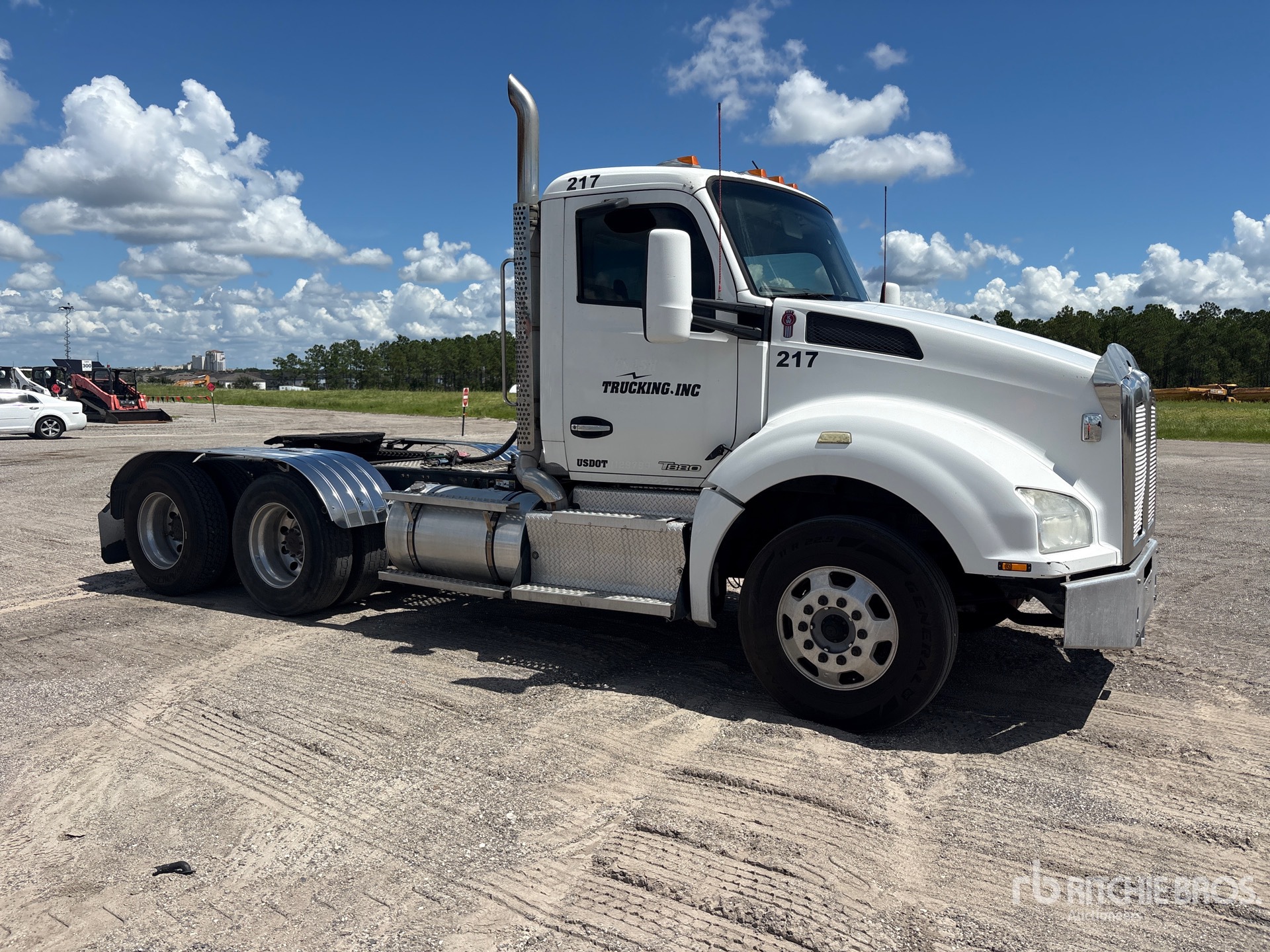 2017 Kenworth T880