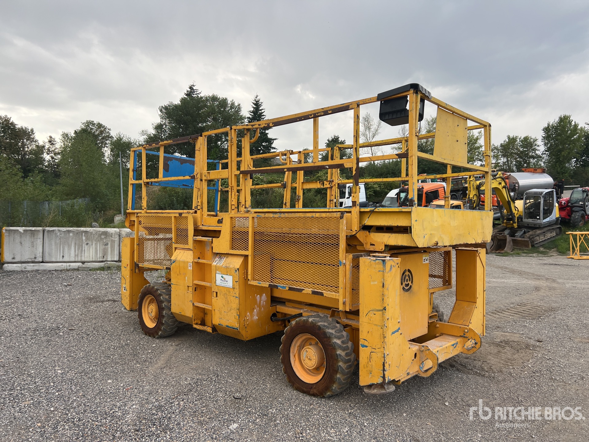 2006 Genie GS3384