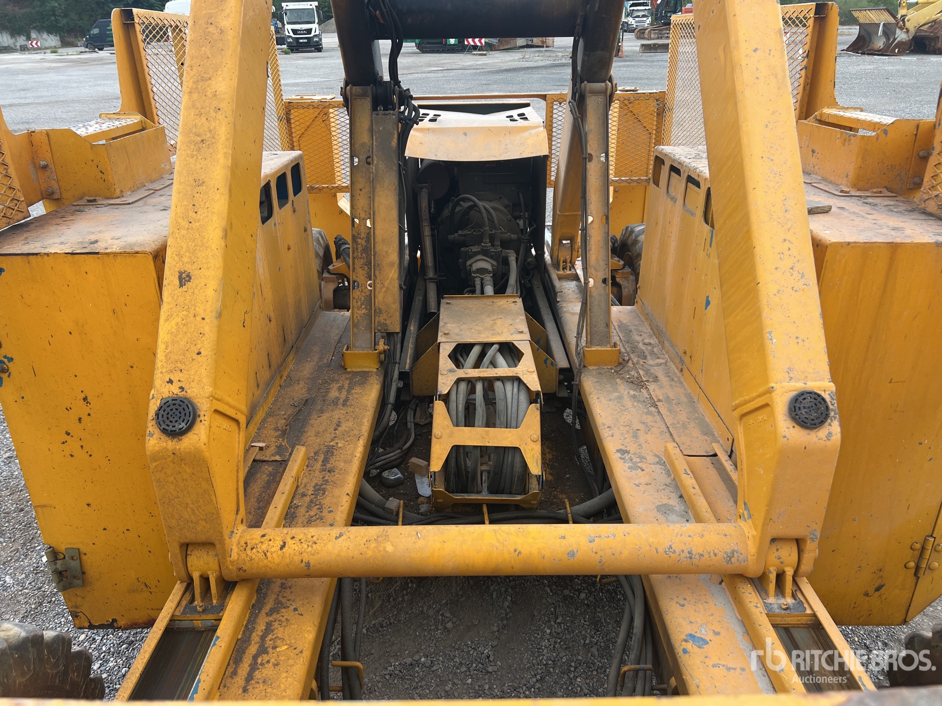 2006 Genie GS3384
