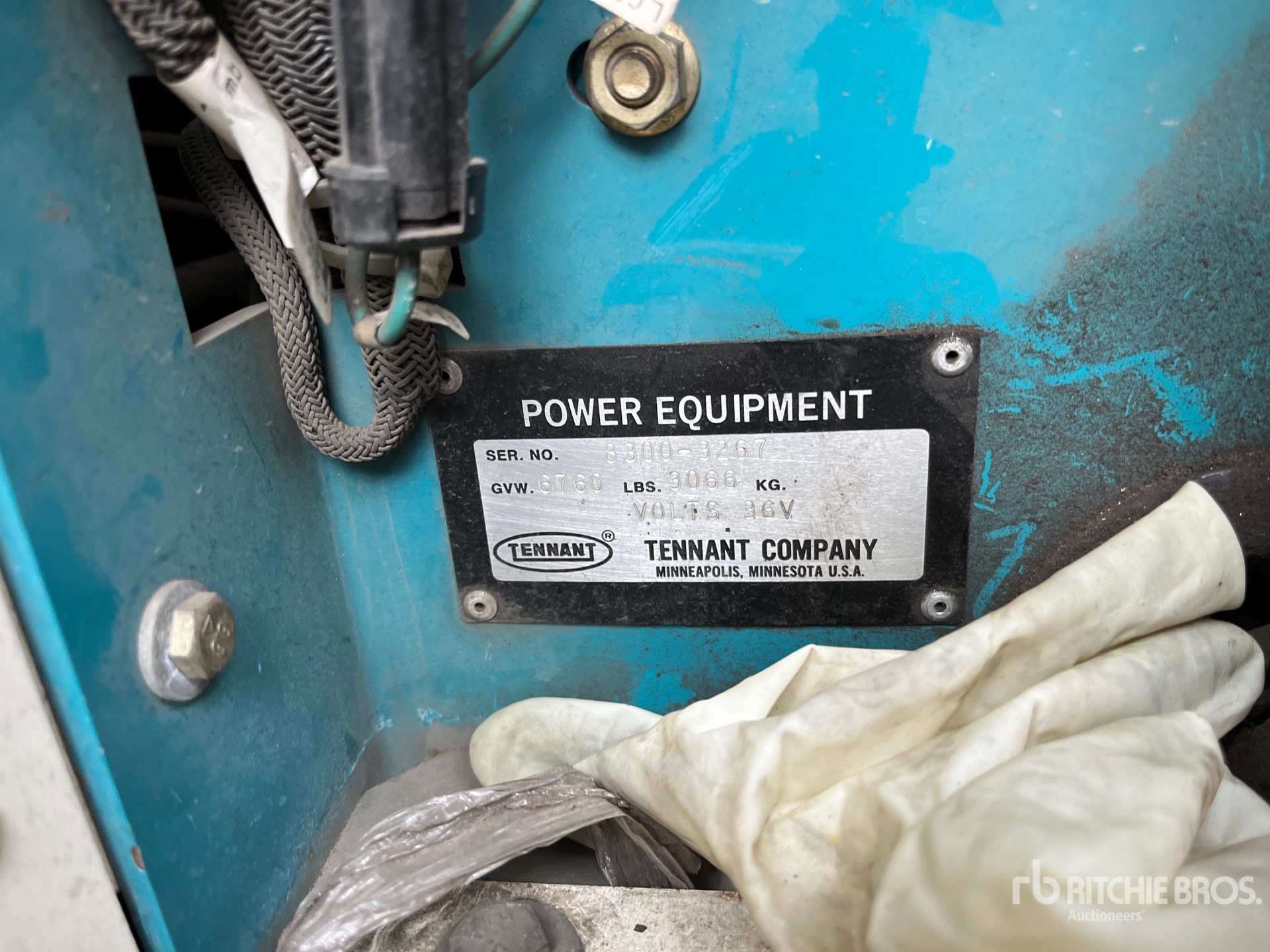 1993 Tennant  8300