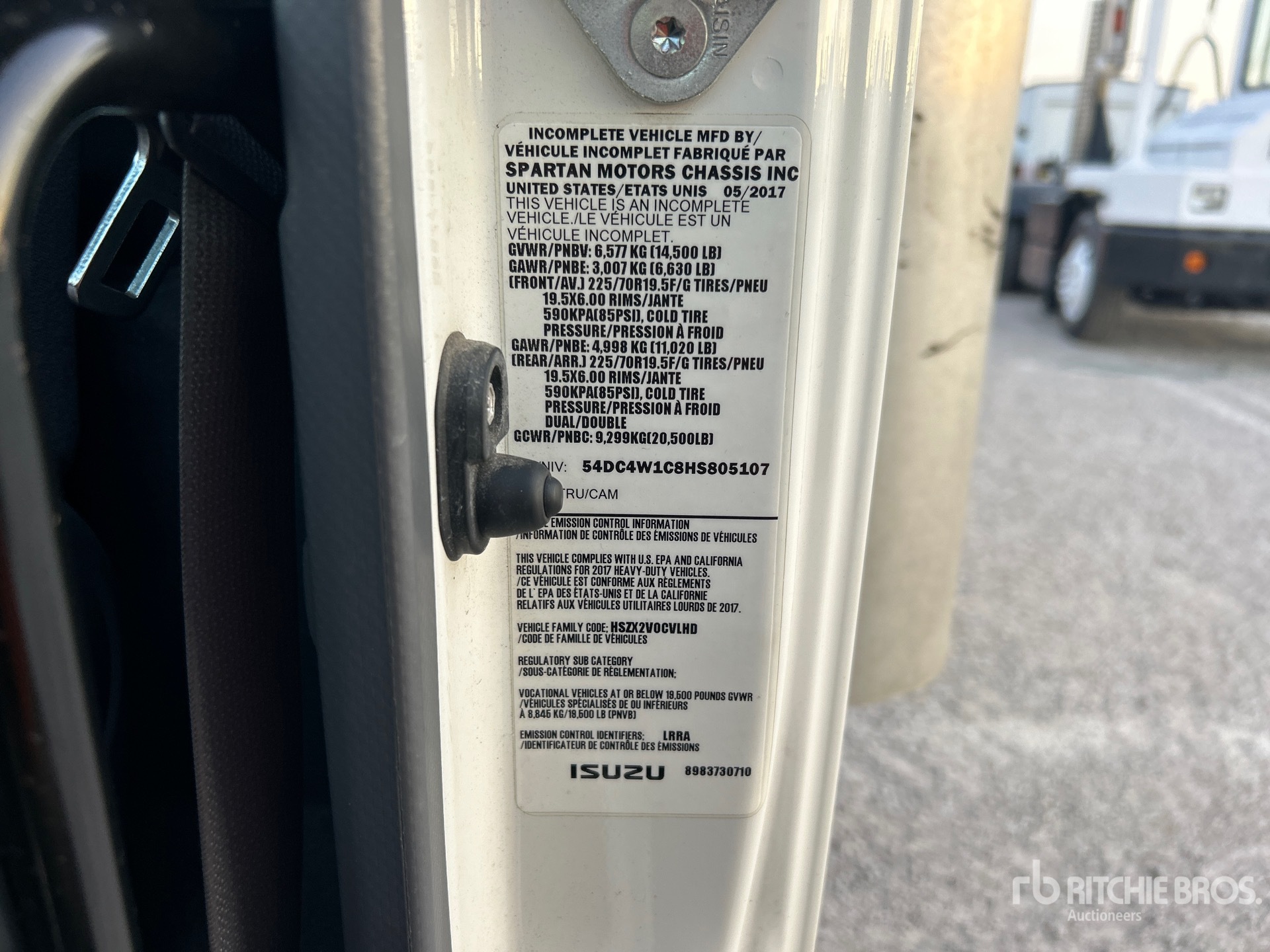 2017 Isuzu NPR HD