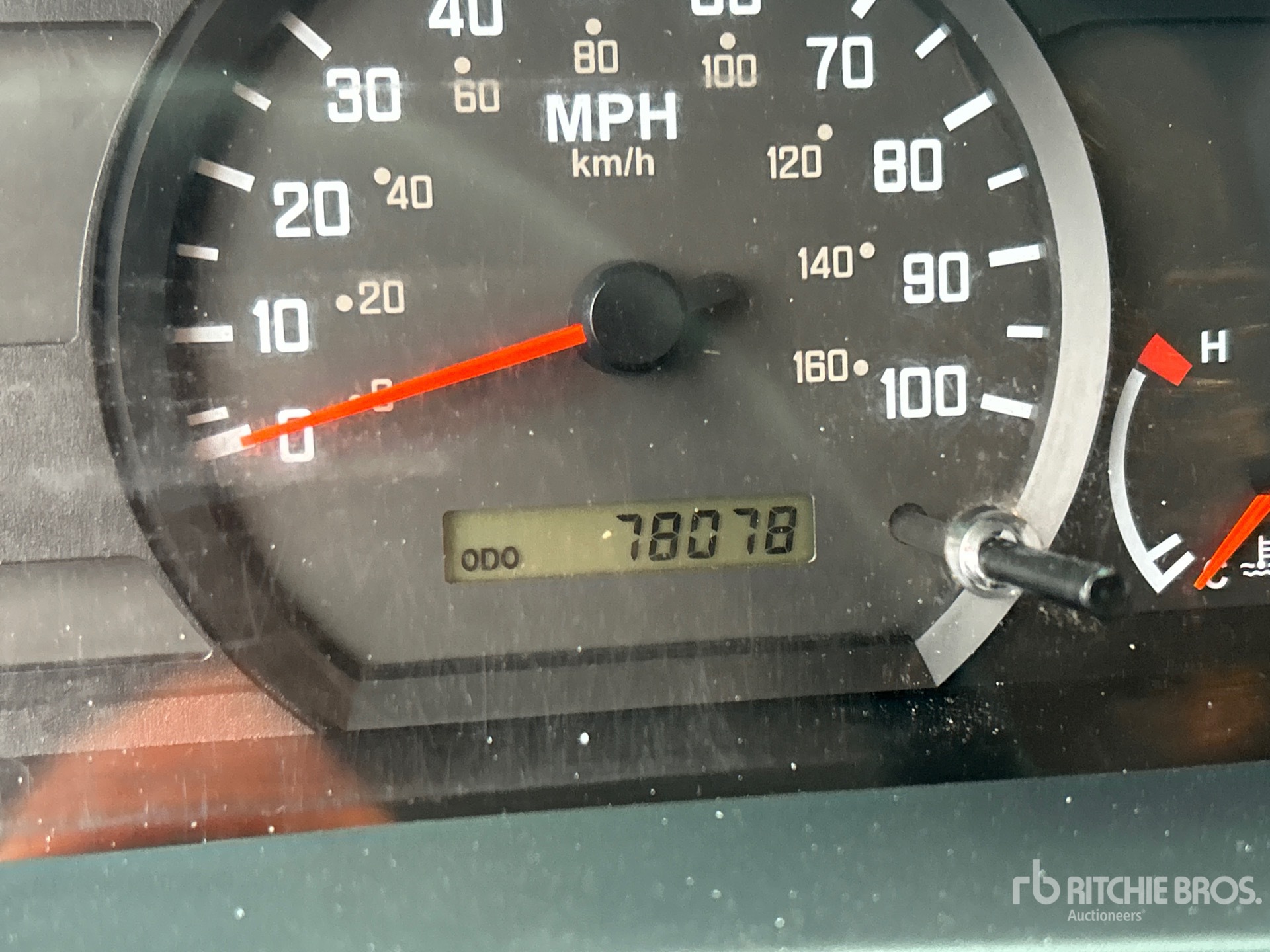 2017 Isuzu NPR HD