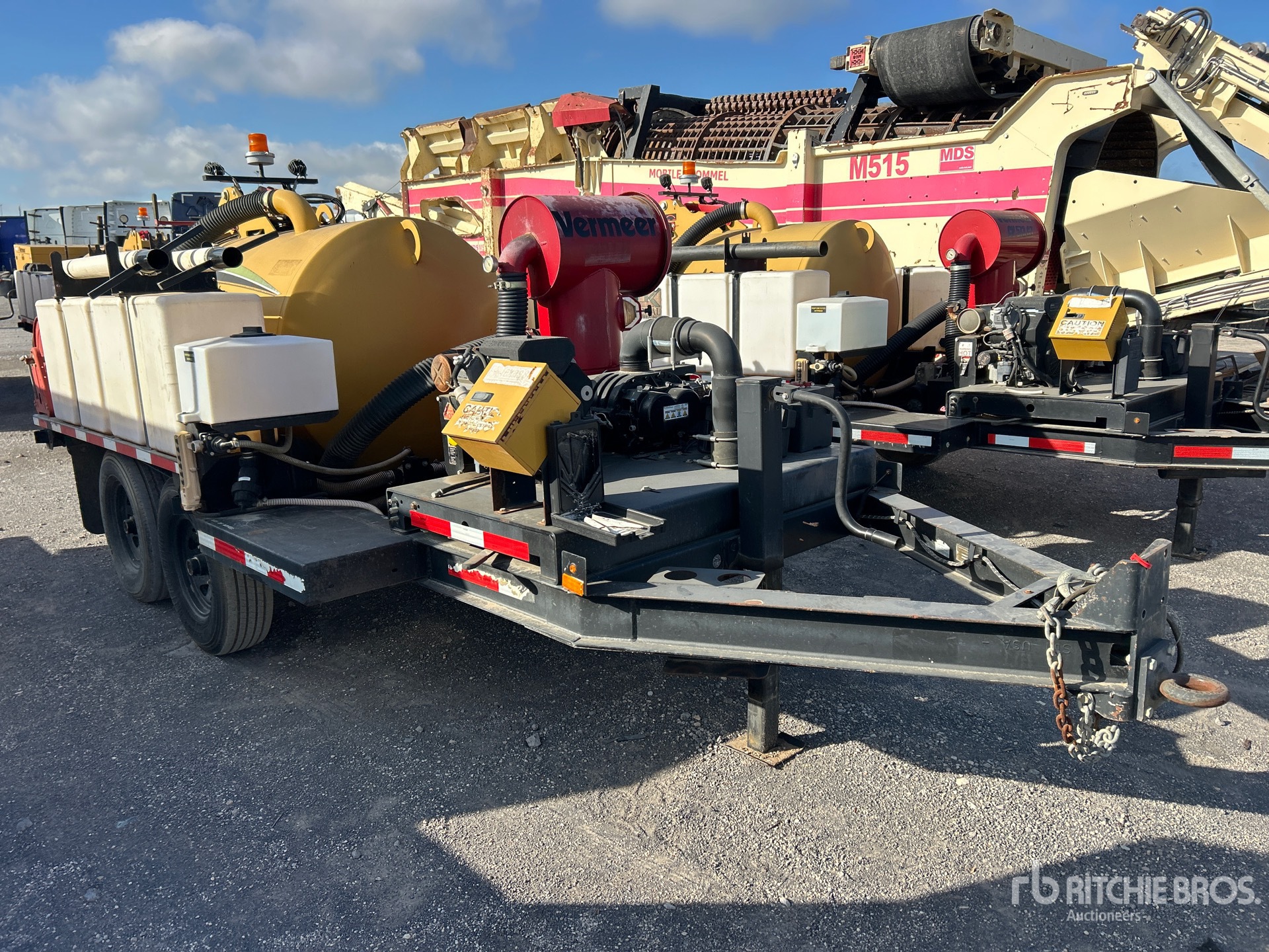 Vermeer VAC-TRON CV573G