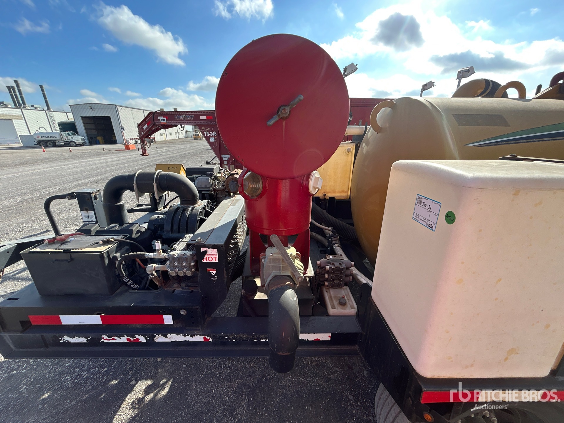 Vermeer VAC-TRON CV573G