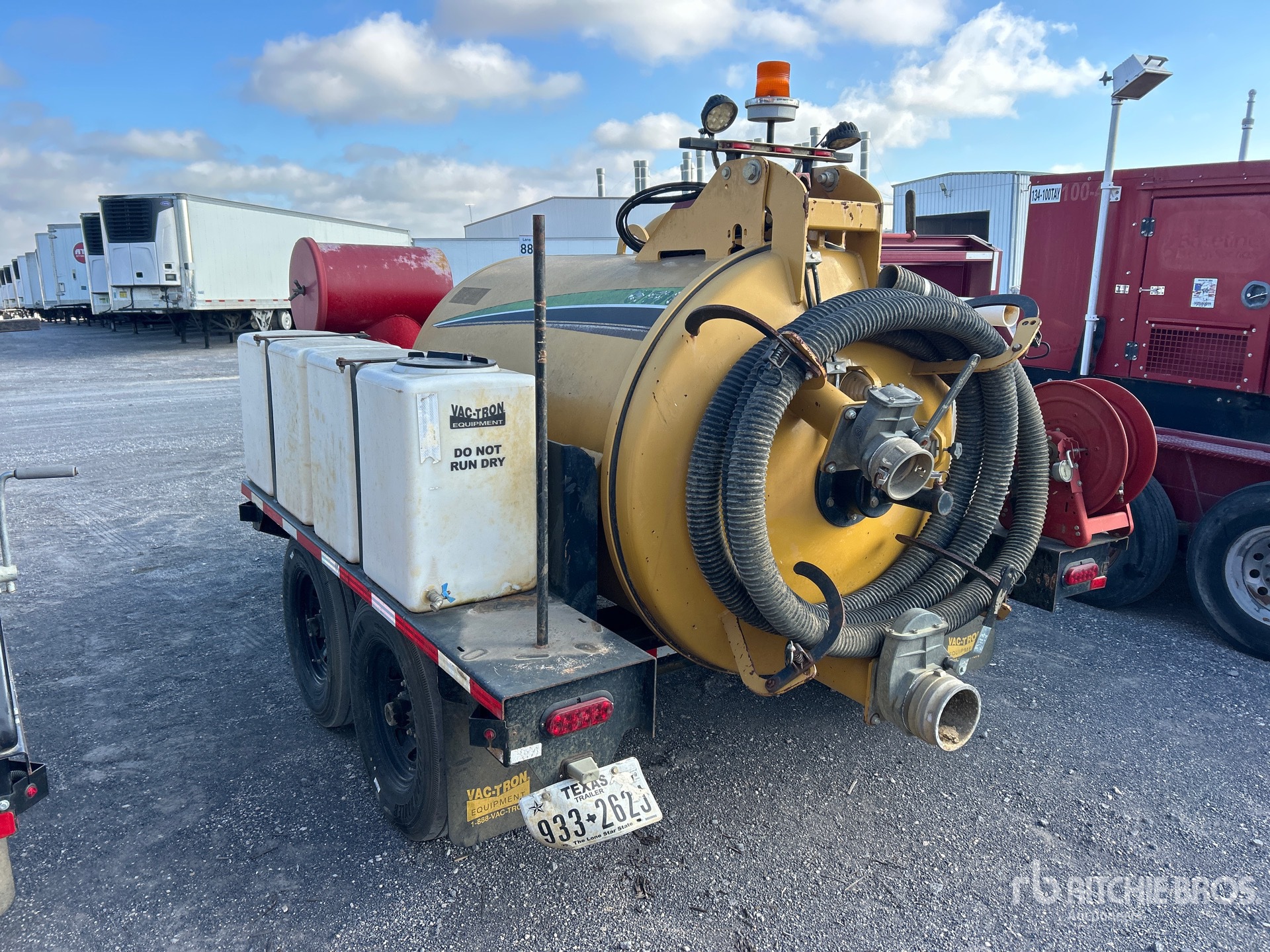 Vermeer VAC-TRON CV573G