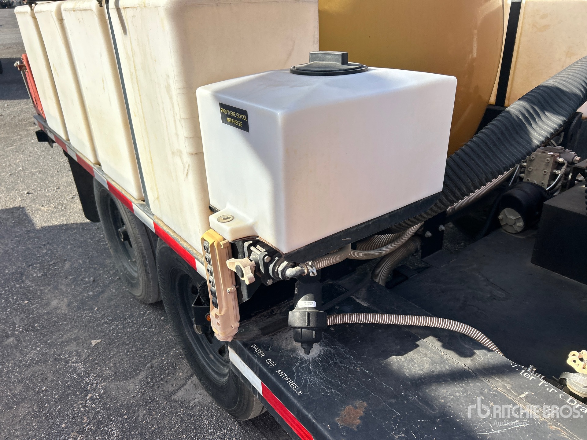 Vermeer VAC-TRON CV573G