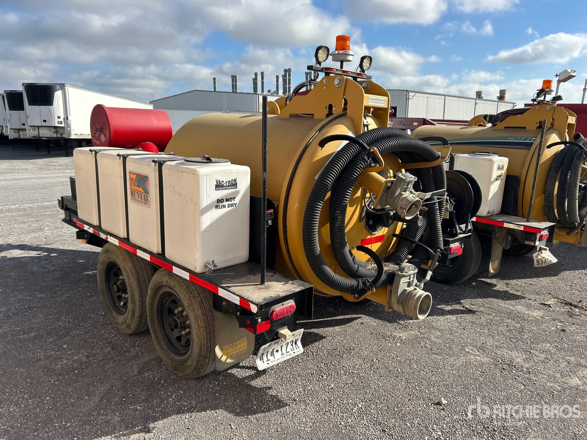 Vermeer VAC-TRON CV573G