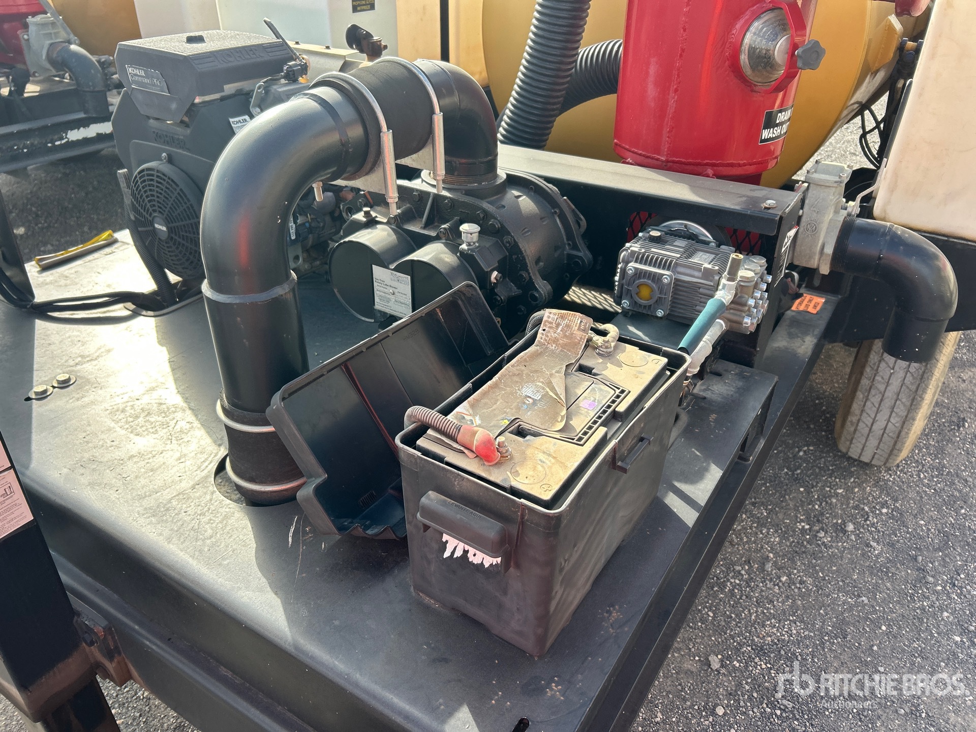 Vermeer VAC-TRON CV573G