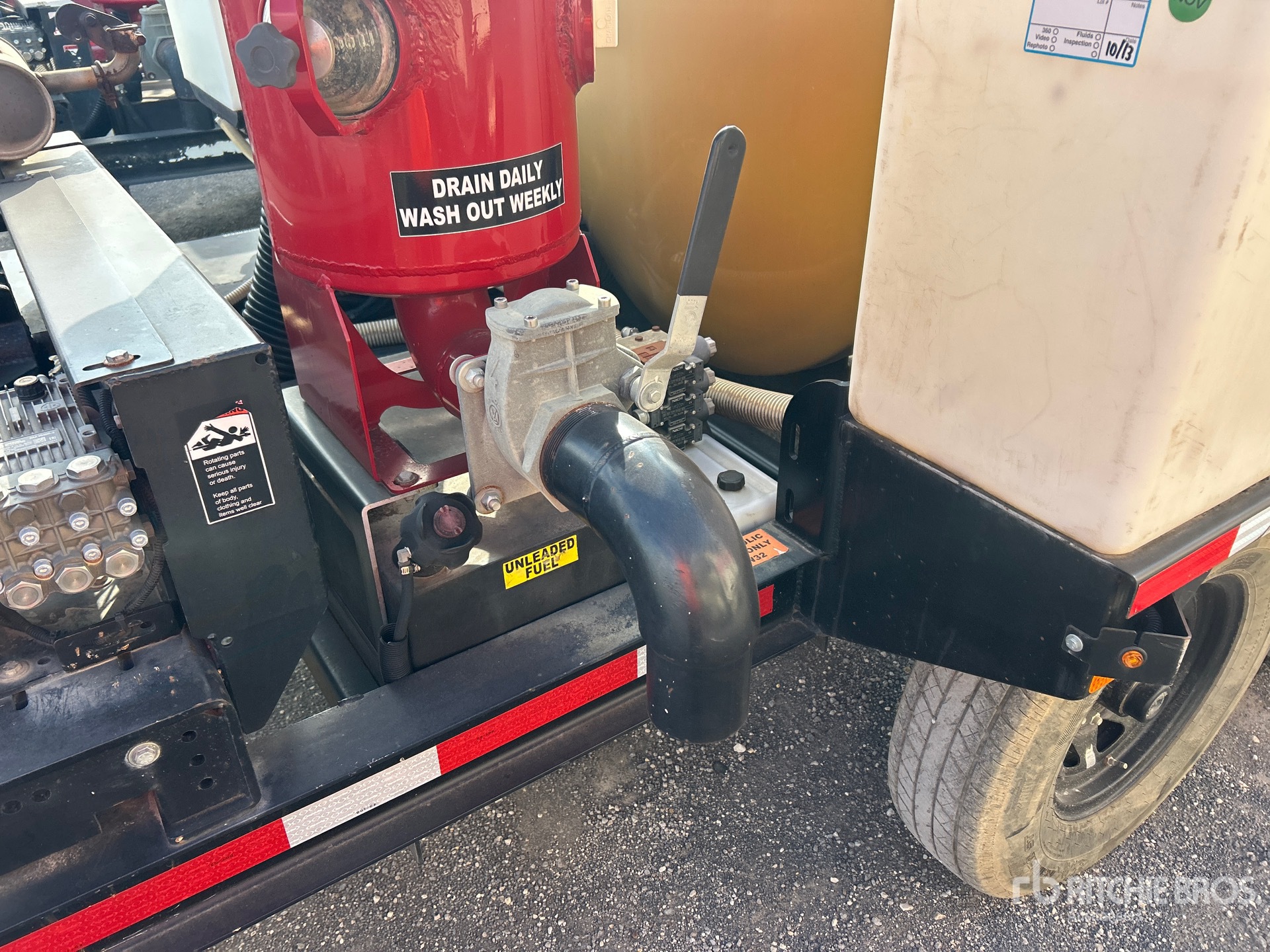 Vermeer VAC-TRON CV573G