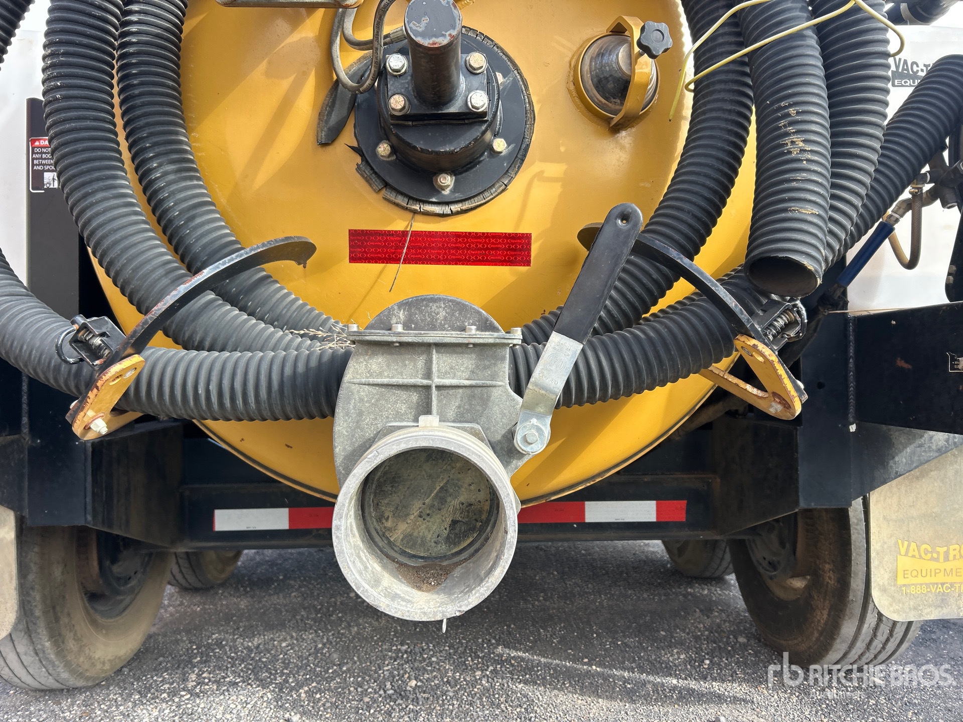 Vermeer VAC-TRON CV573G