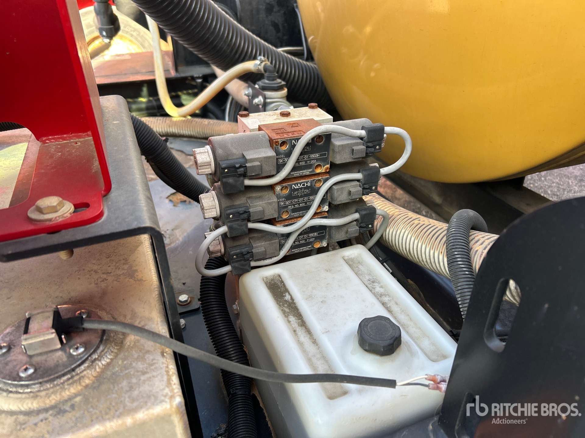 Vermeer VAC-TRON CV573G