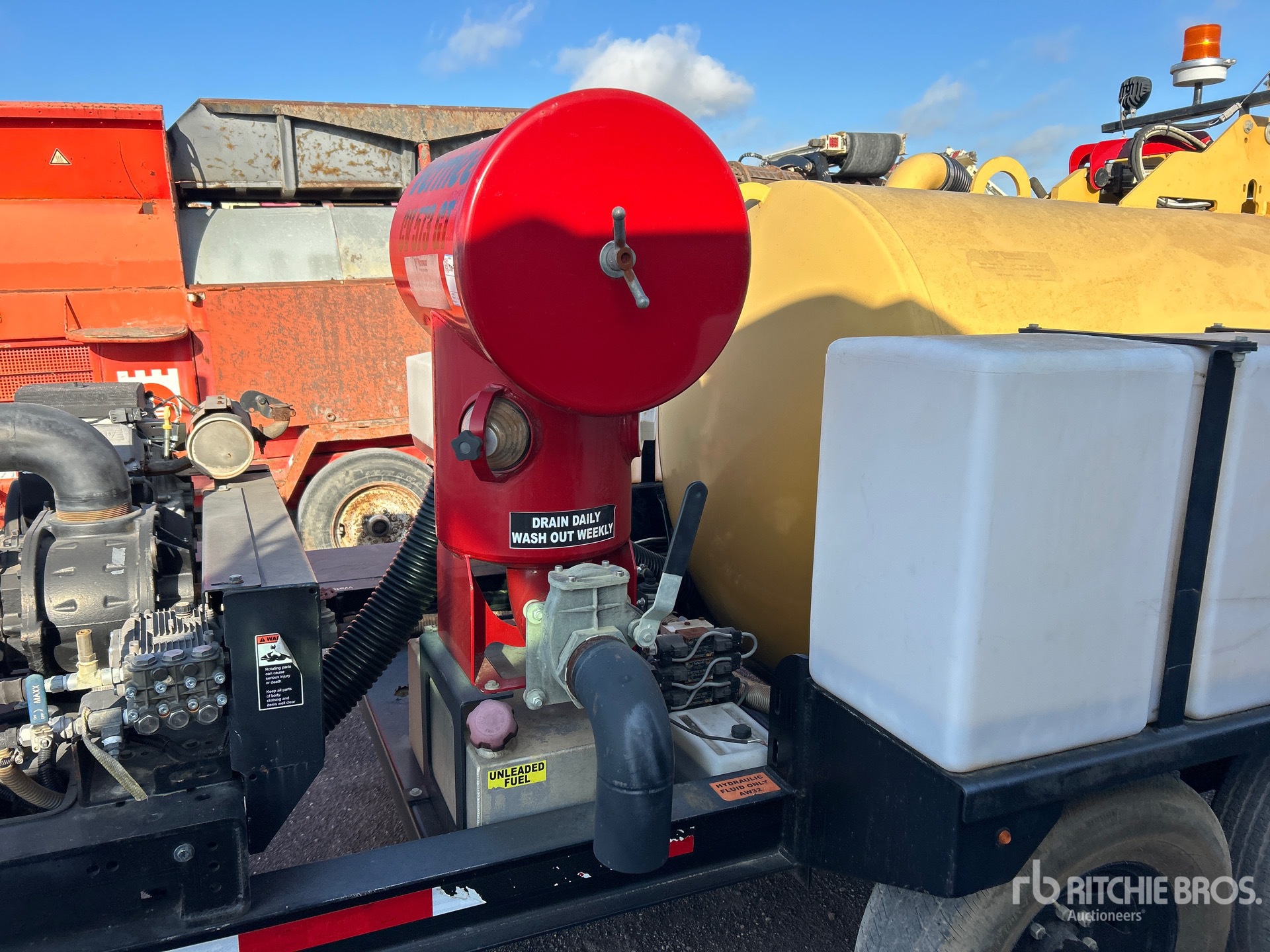 Vermeer VAC-TRON CV573G