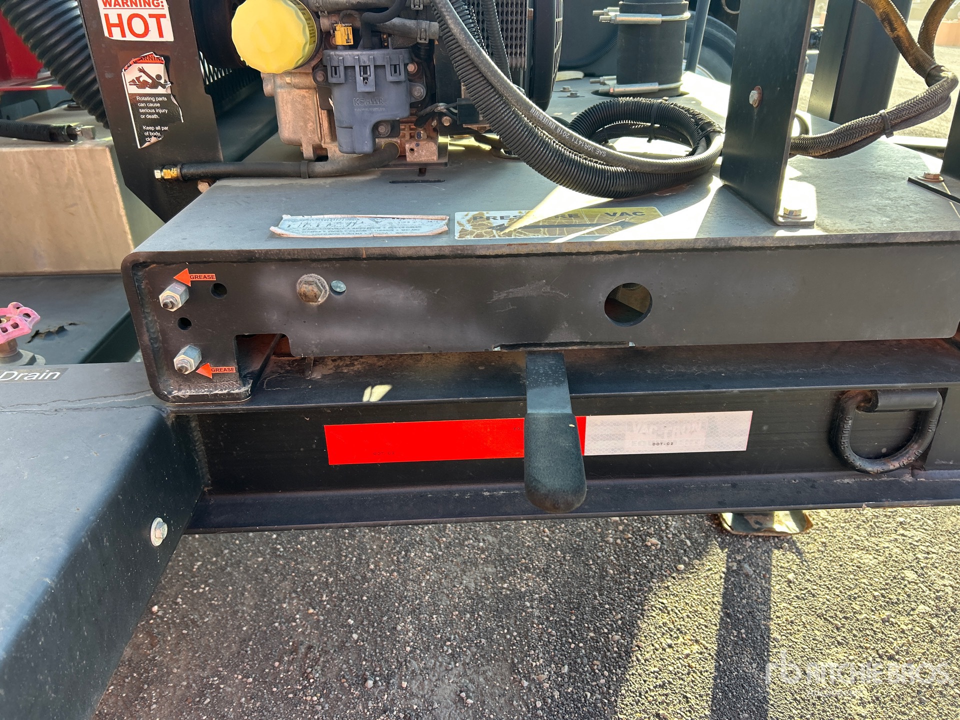 Vermeer VAC-TRON CV573G
