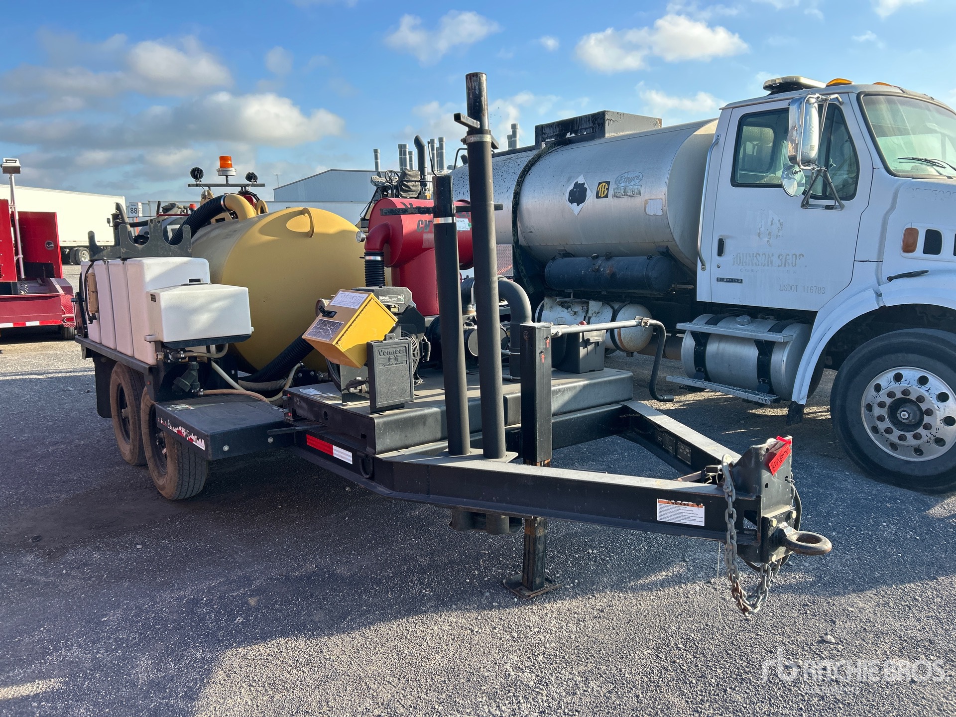 Vermeer VAC-TRON CV573G
