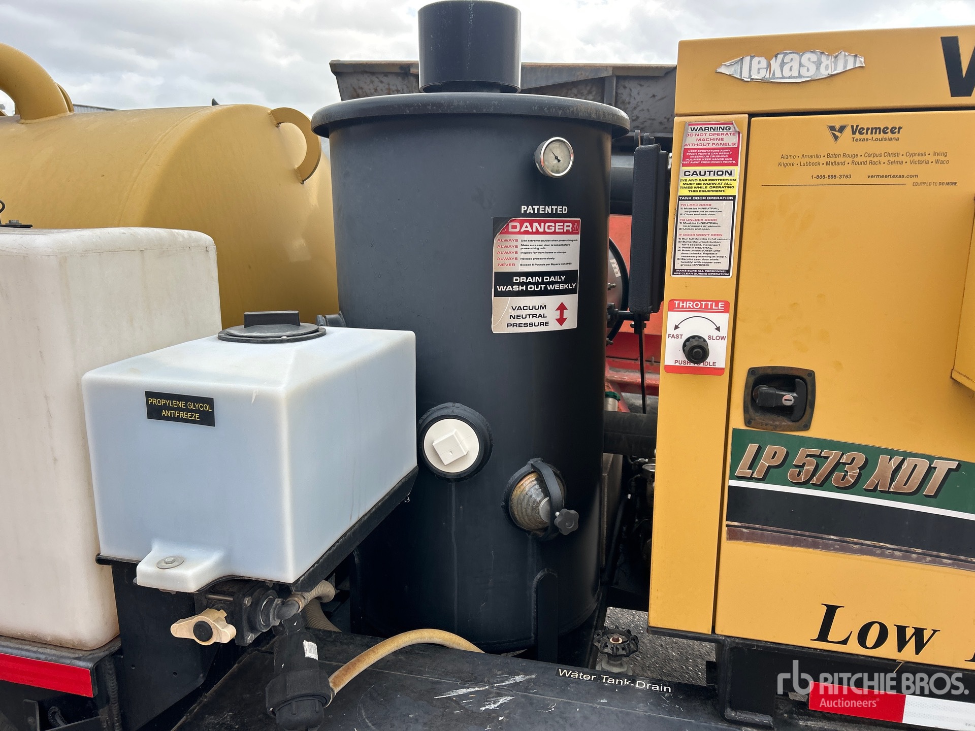 Vermeer VAC-TRON LP573X