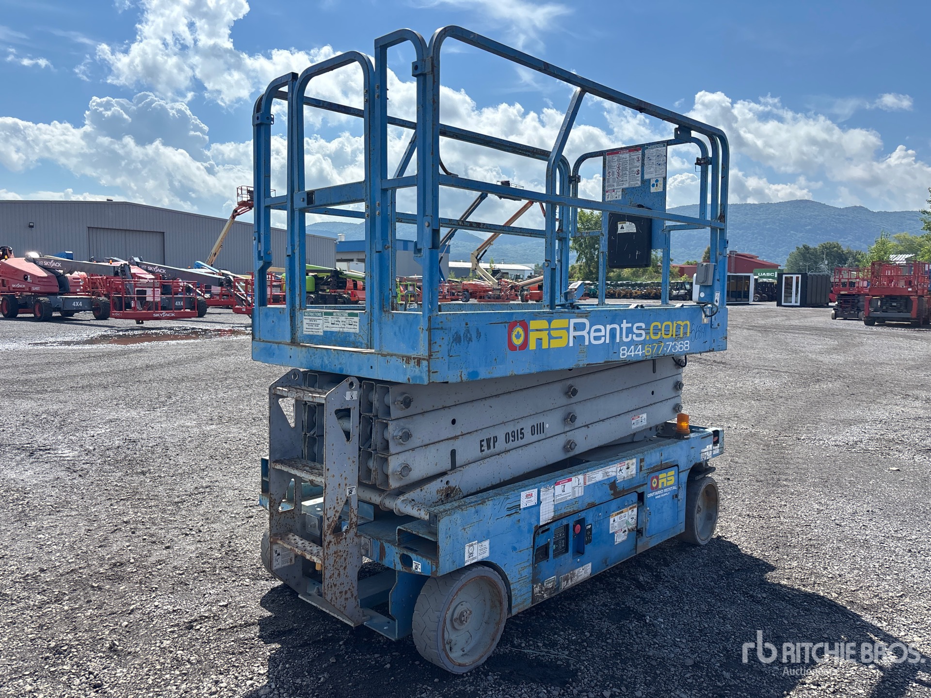 2014 Genie GS2646