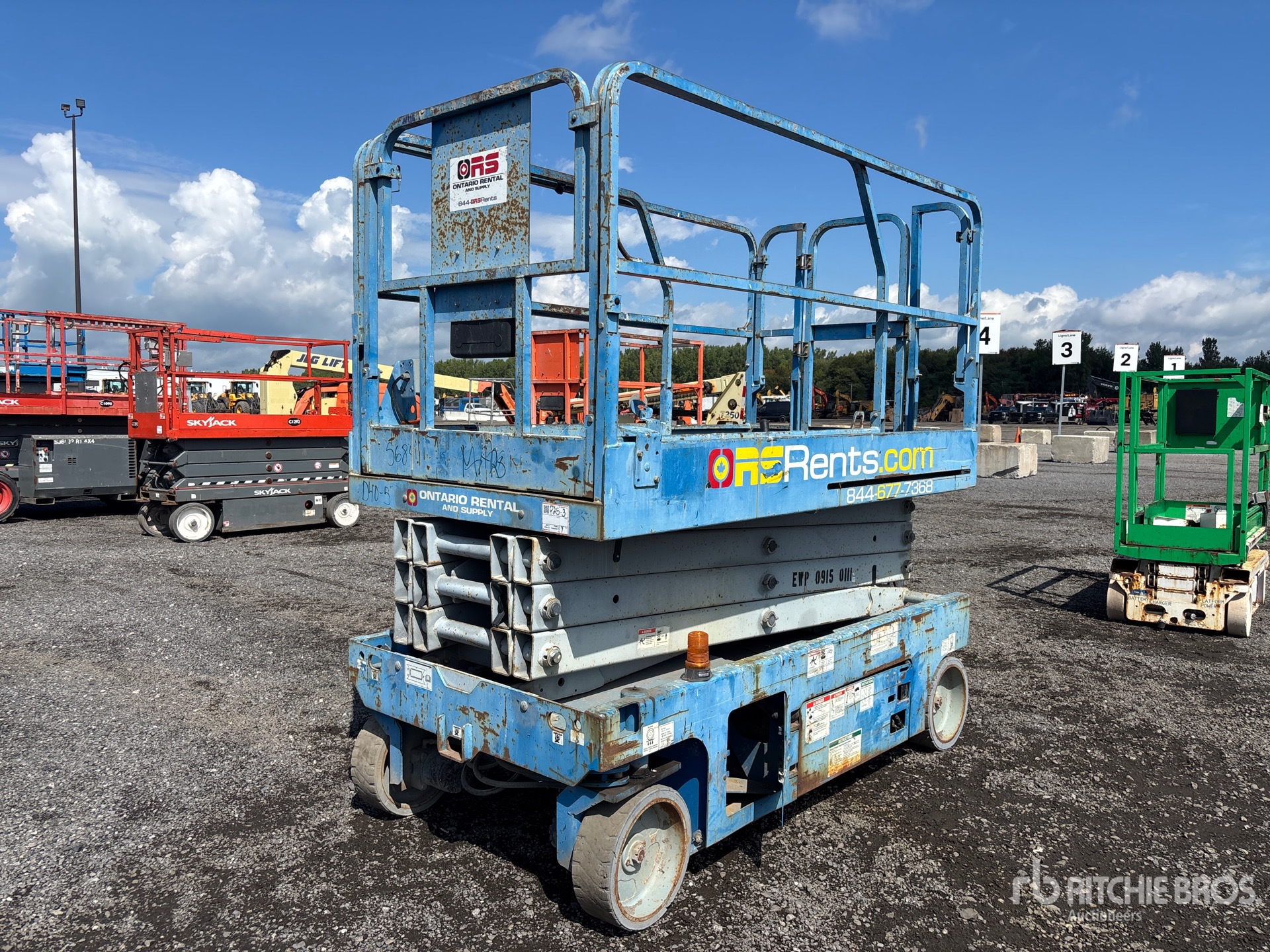 Photo of 2014 Genie GS2646