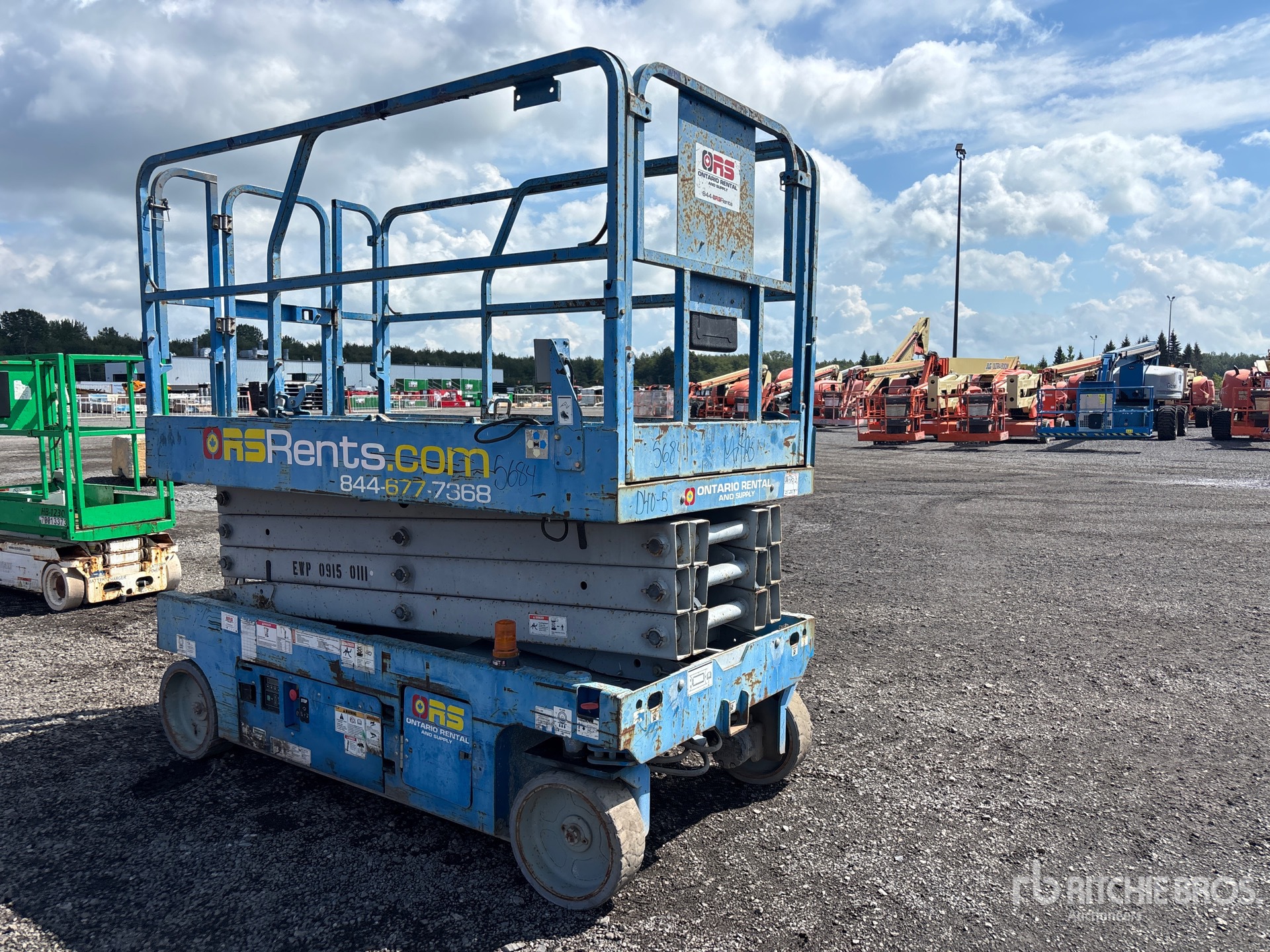 2014 Genie GS2646