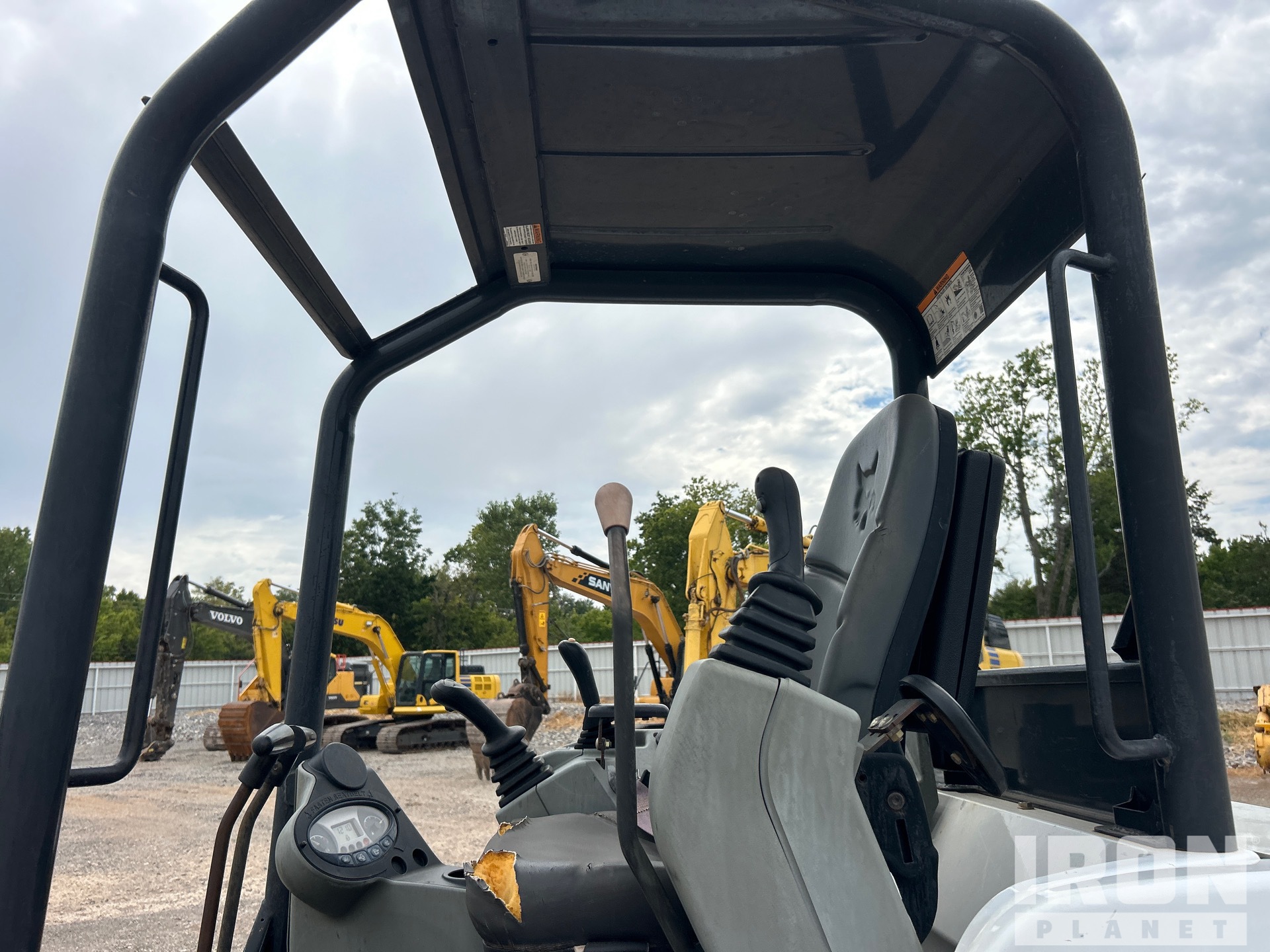 2017 Bobcat E50