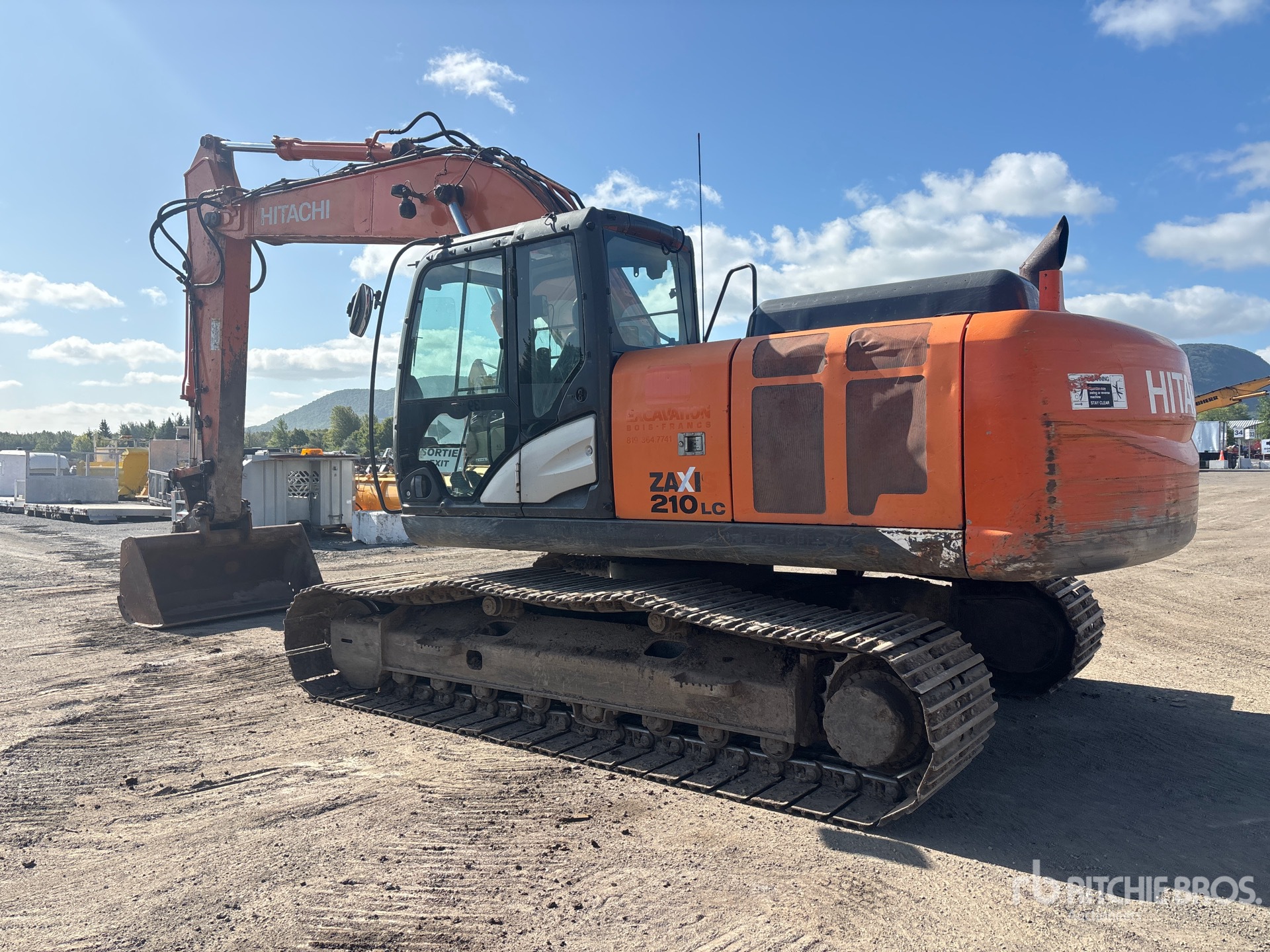 2012 Hitachi ZX210LC-5N