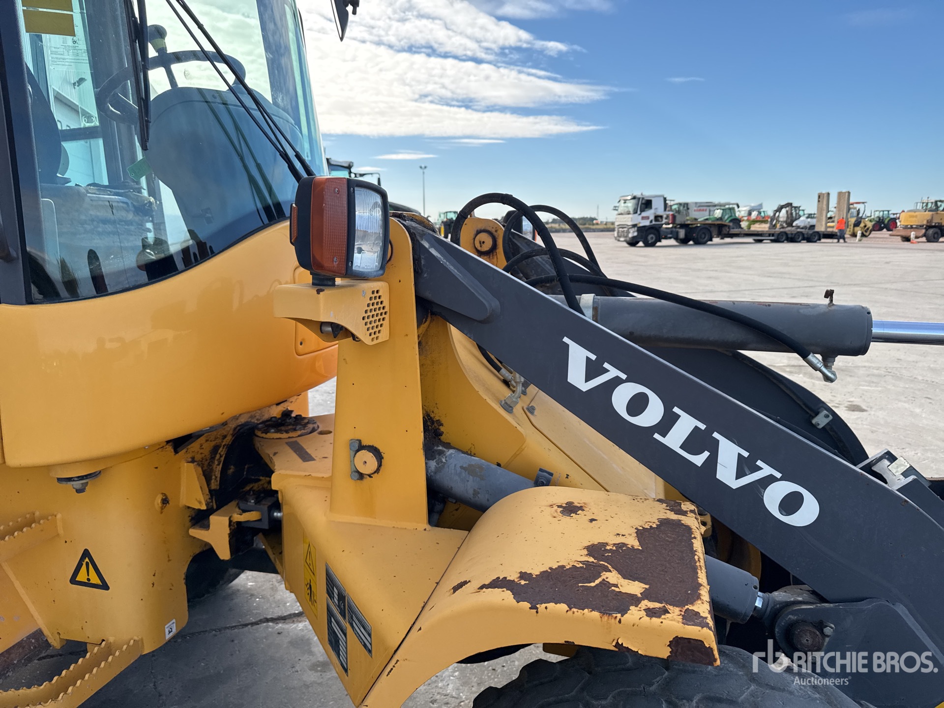 2014 Volvo L30G
