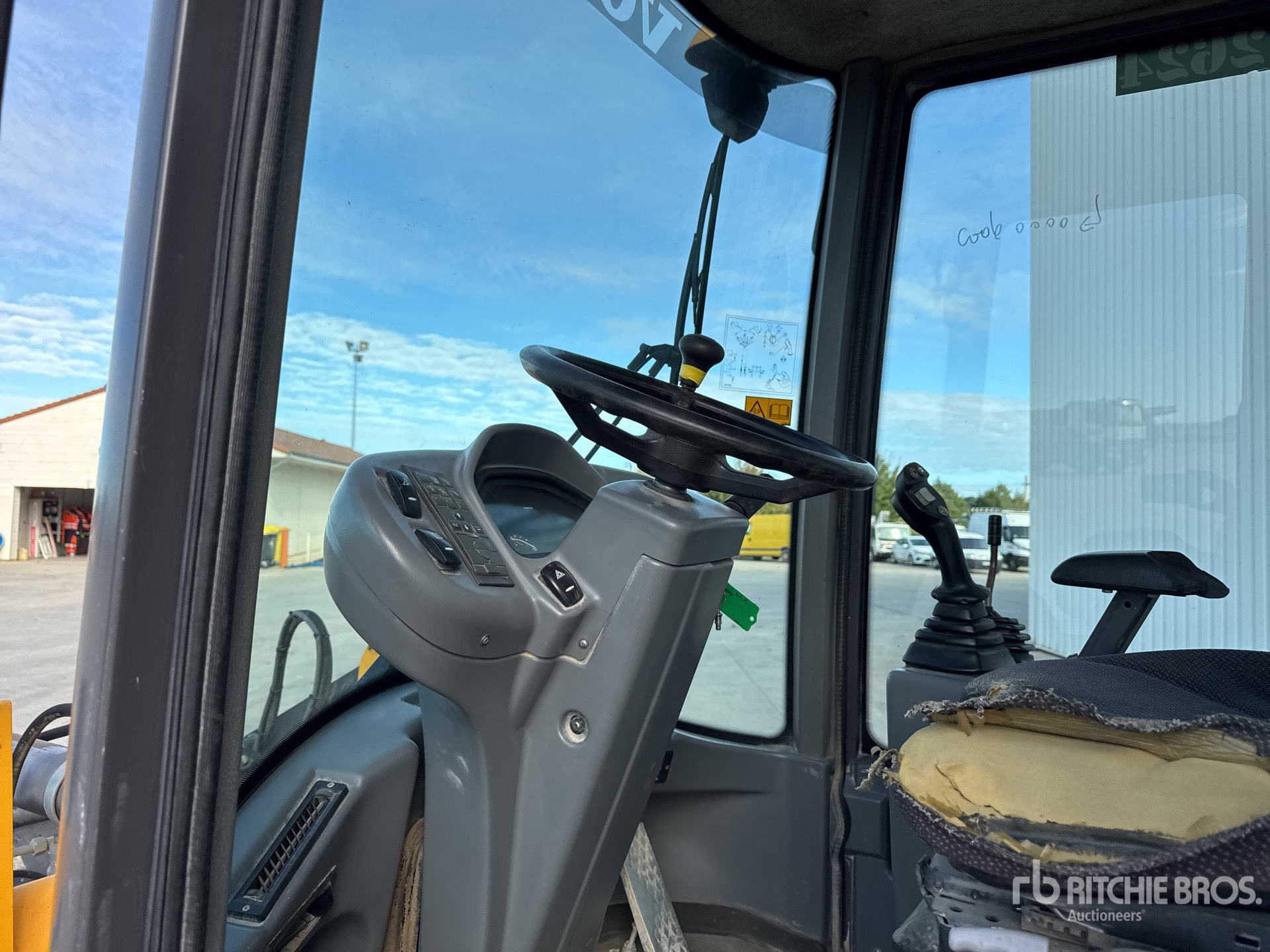 2014 Volvo L30G