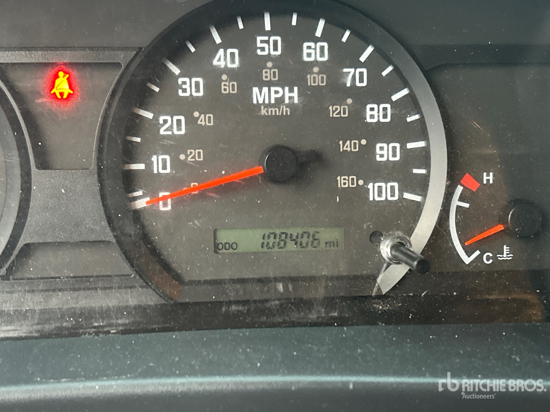 2019 Isuzu NPR HD