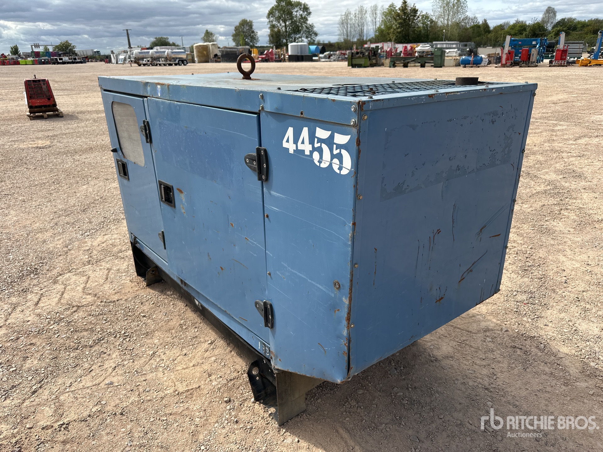Sdmo J33